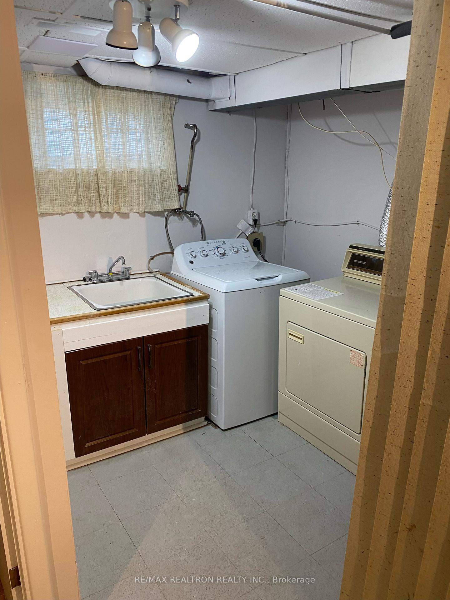 Photo 15 of Unit Lower, 62 Child Drive, Aurora, Aurora Highlands — HOMEH