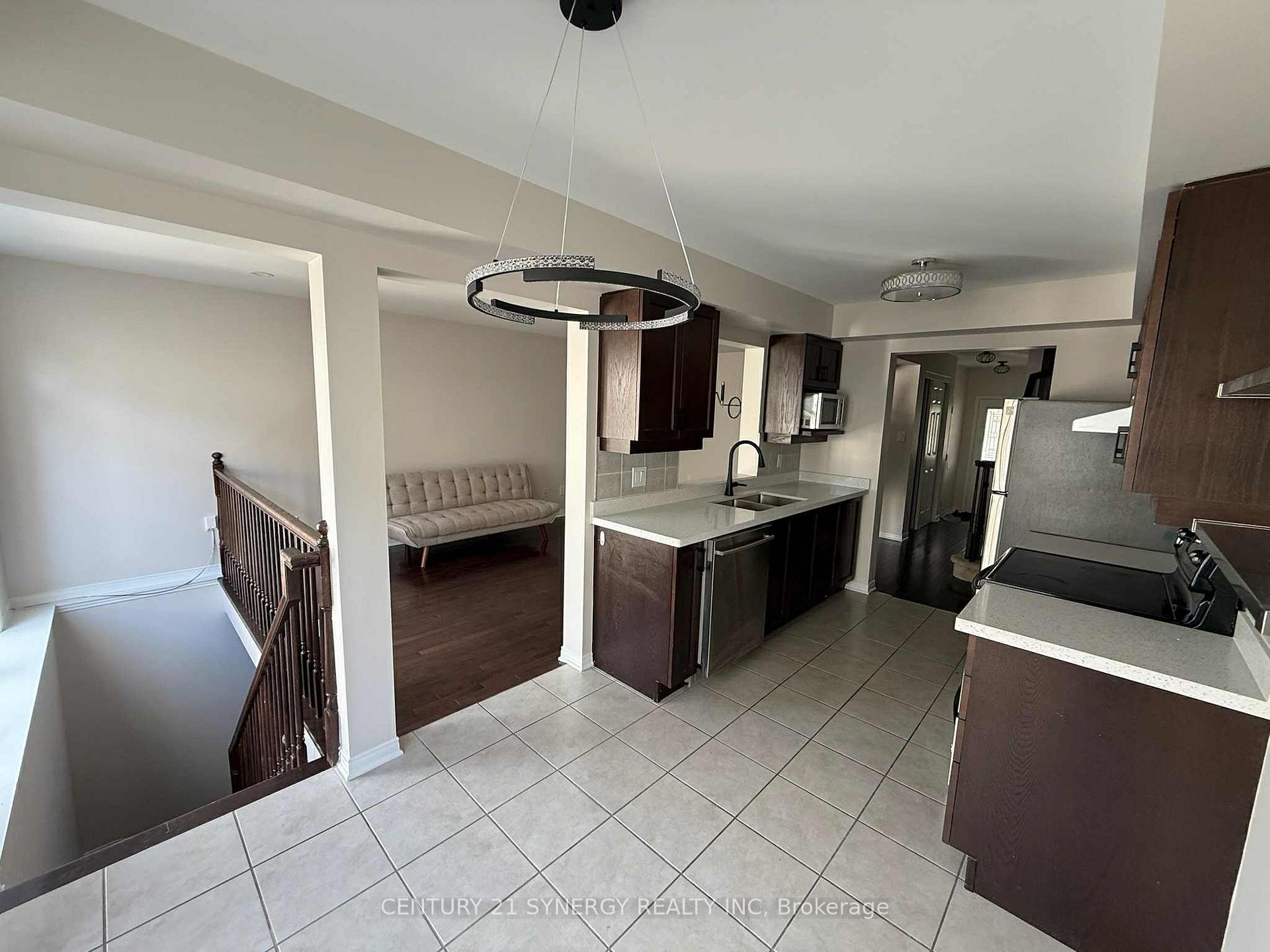 Photo 3 of 554 Ashbourne Crescent, Ottawa, Barrhaven - Stonebridge — HOMEH
