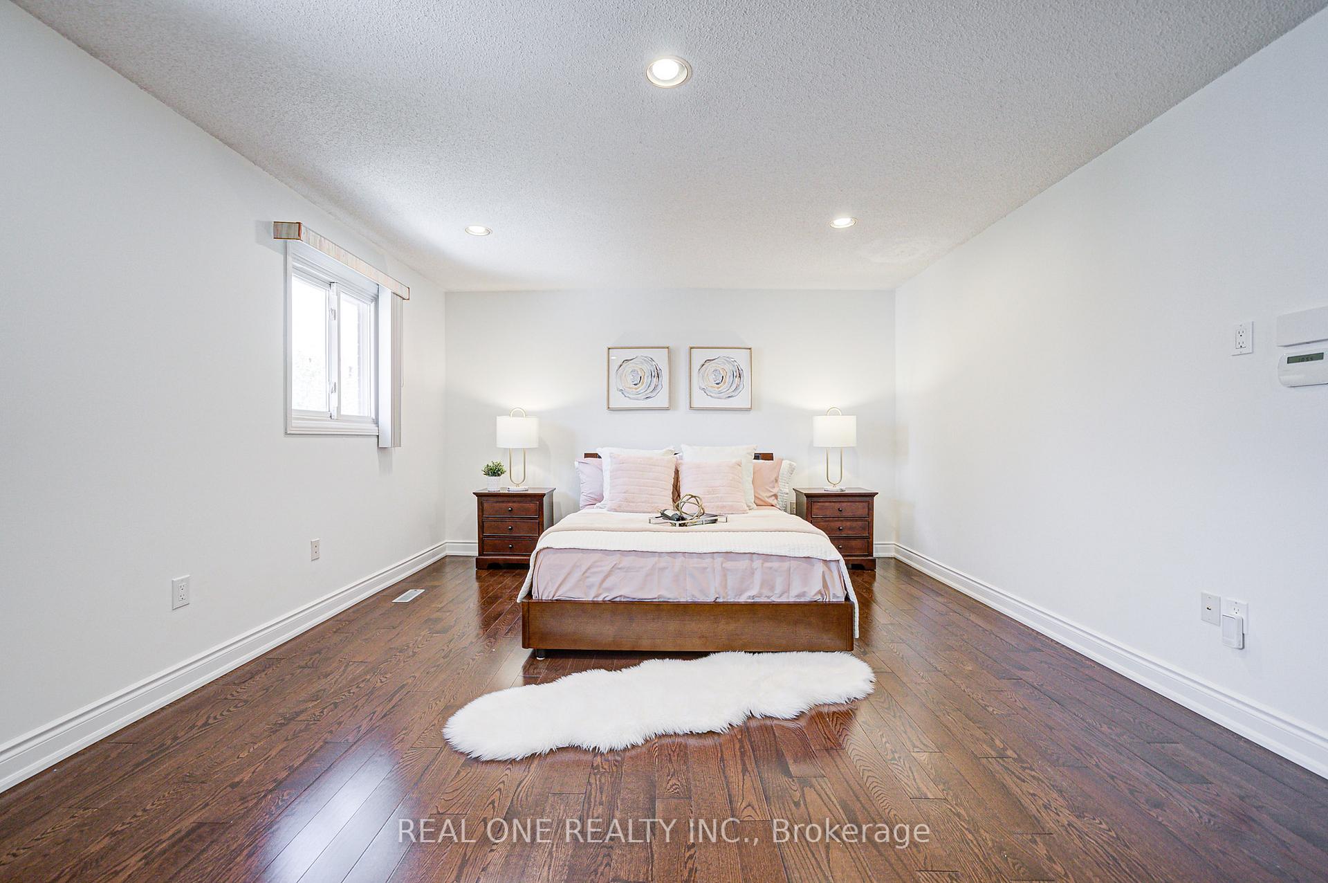 Photo 22 of 58 Joseph Aaron Boulevard, Vaughan, Brownridge — HOMEH