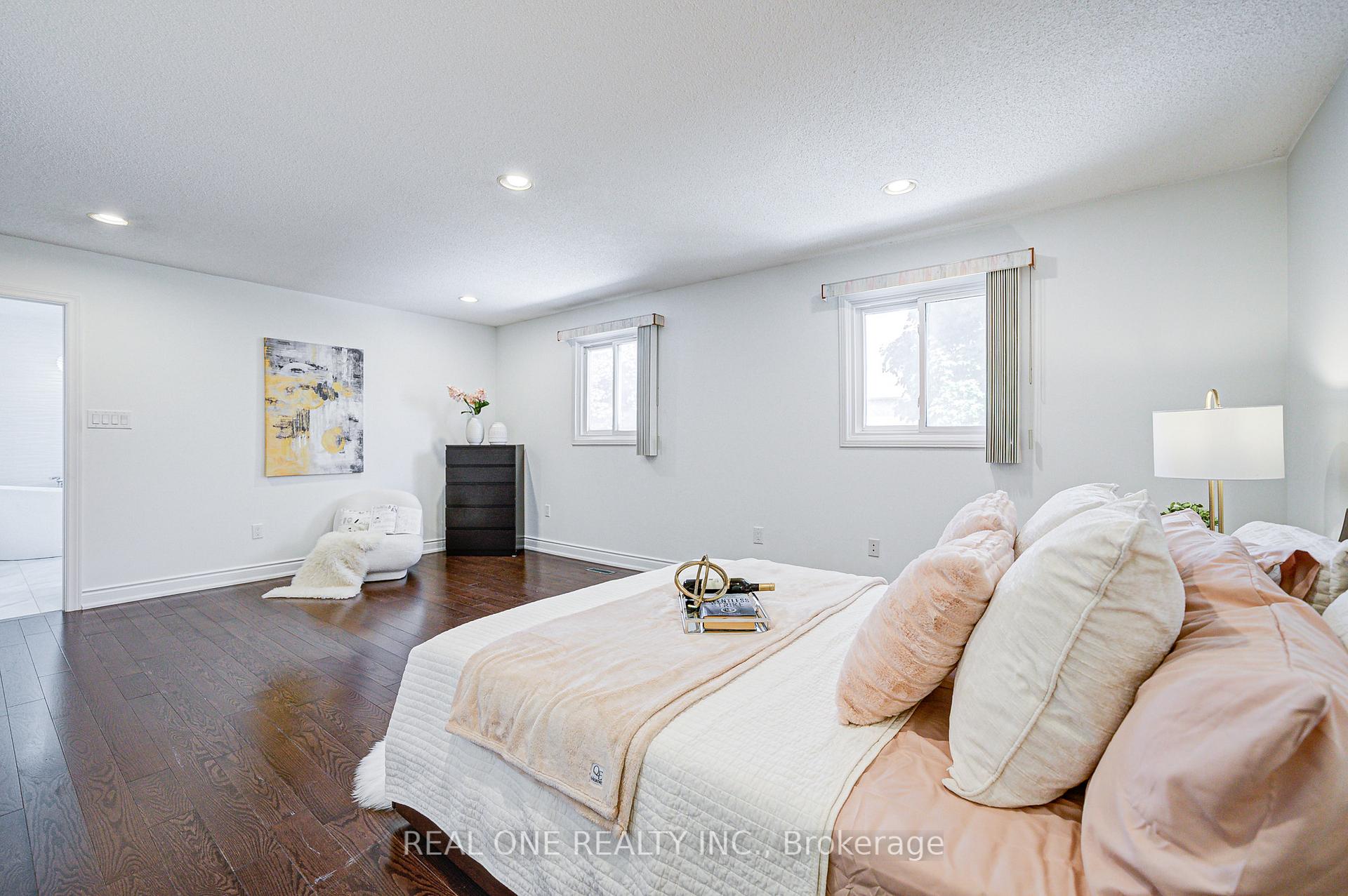 Photo 23 of 58 Joseph Aaron Boulevard, Vaughan, Brownridge — HOMEH