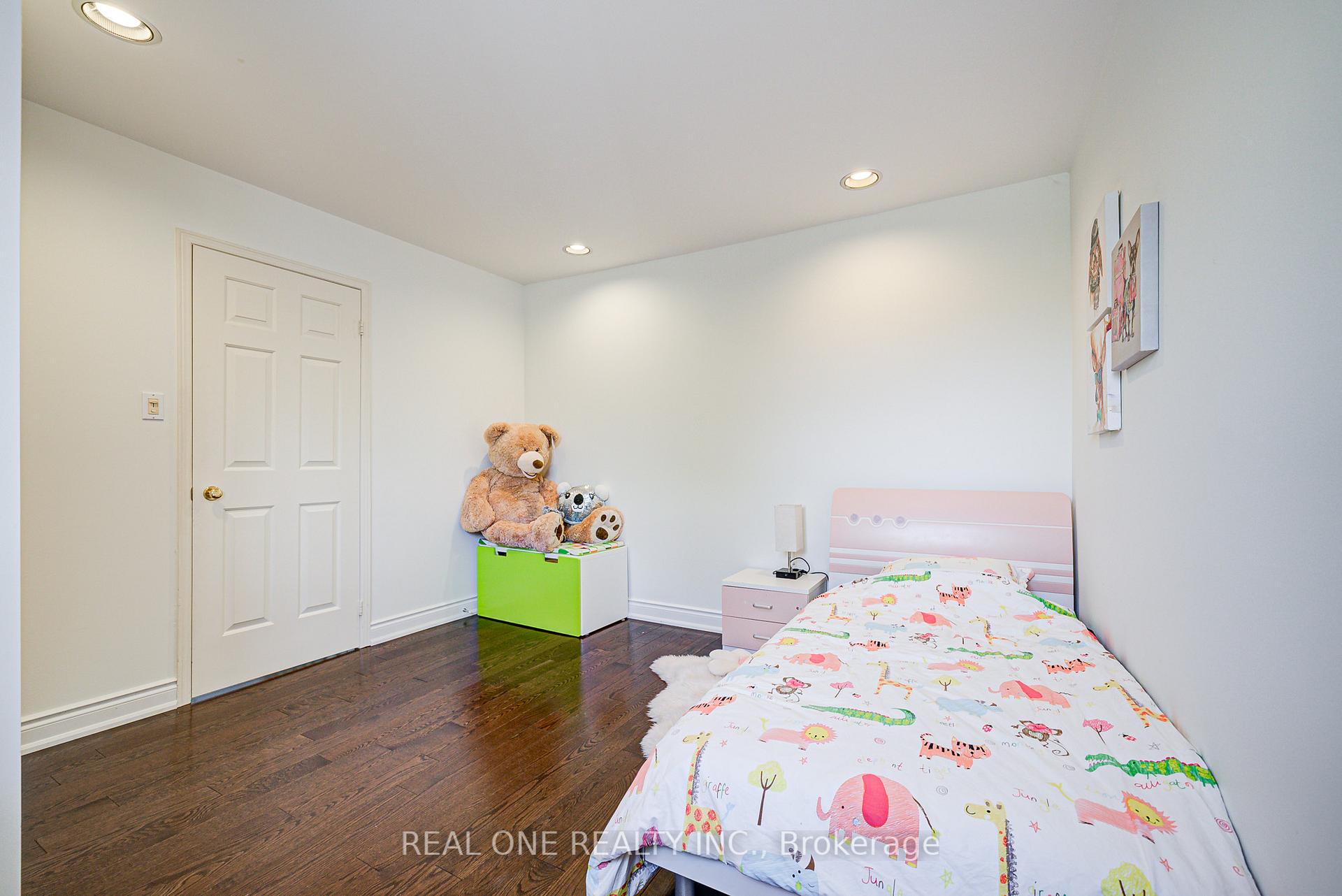 Photo 25 of 58 Joseph Aaron Boulevard, Vaughan, Brownridge — HOMEH