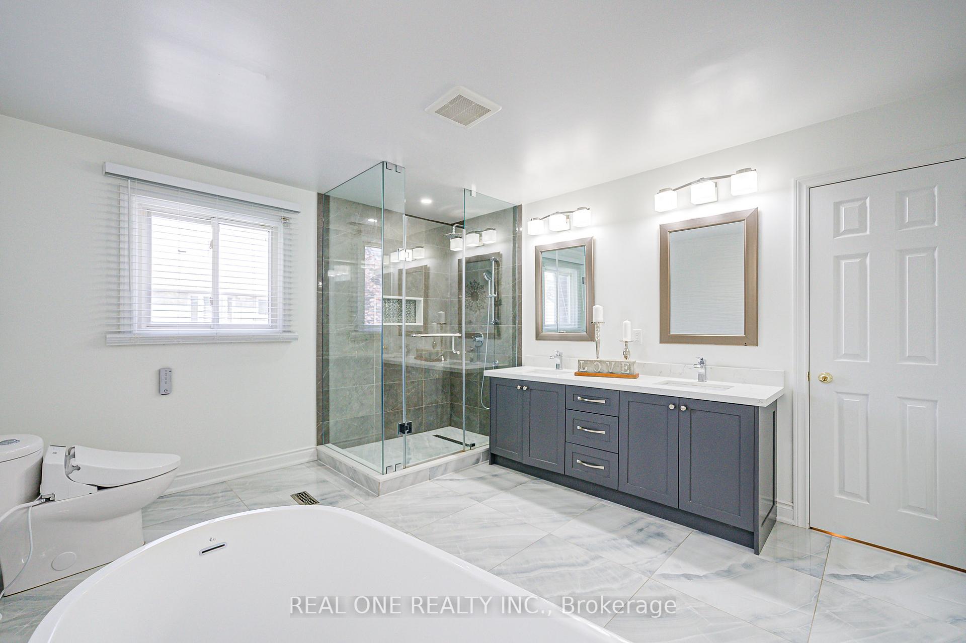 Photo 28 of 58 Joseph Aaron Boulevard, Vaughan, Brownridge — HOMEH