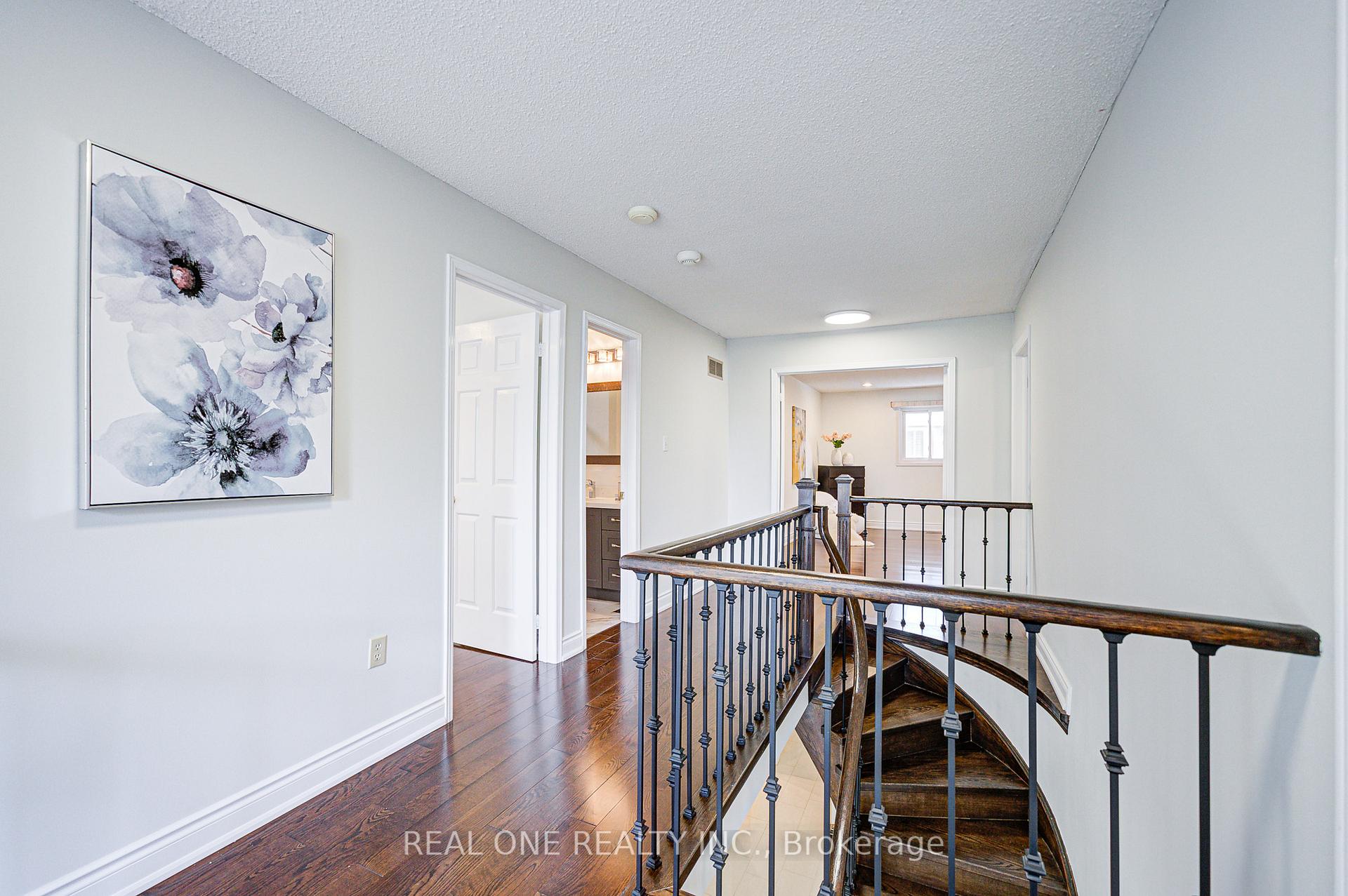 Photo 32 of 58 Joseph Aaron Boulevard, Vaughan, Brownridge — HOMEH