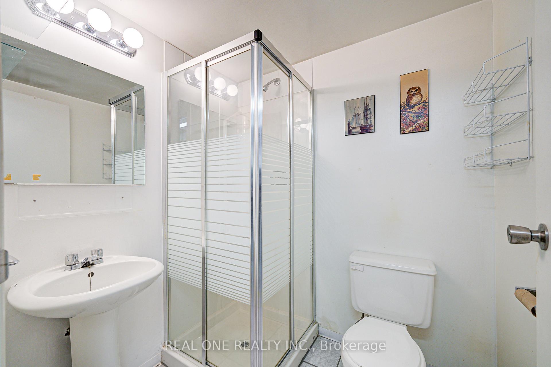 Photo 33 of 58 Joseph Aaron Boulevard, Vaughan, Brownridge — HOMEH