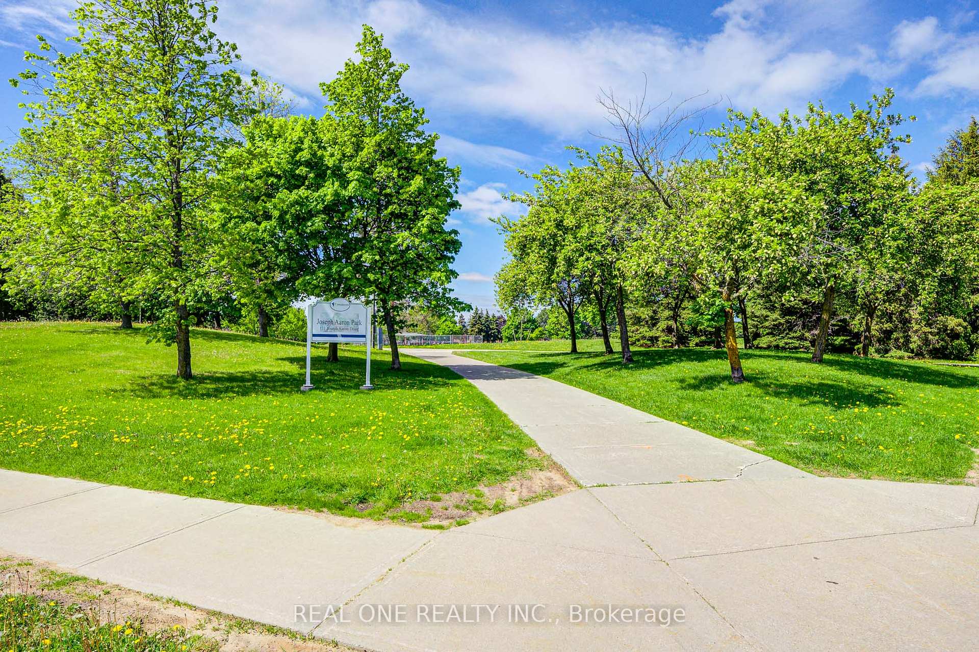 Photo 39 of 58 Joseph Aaron Boulevard, Vaughan, Brownridge — HOMEH