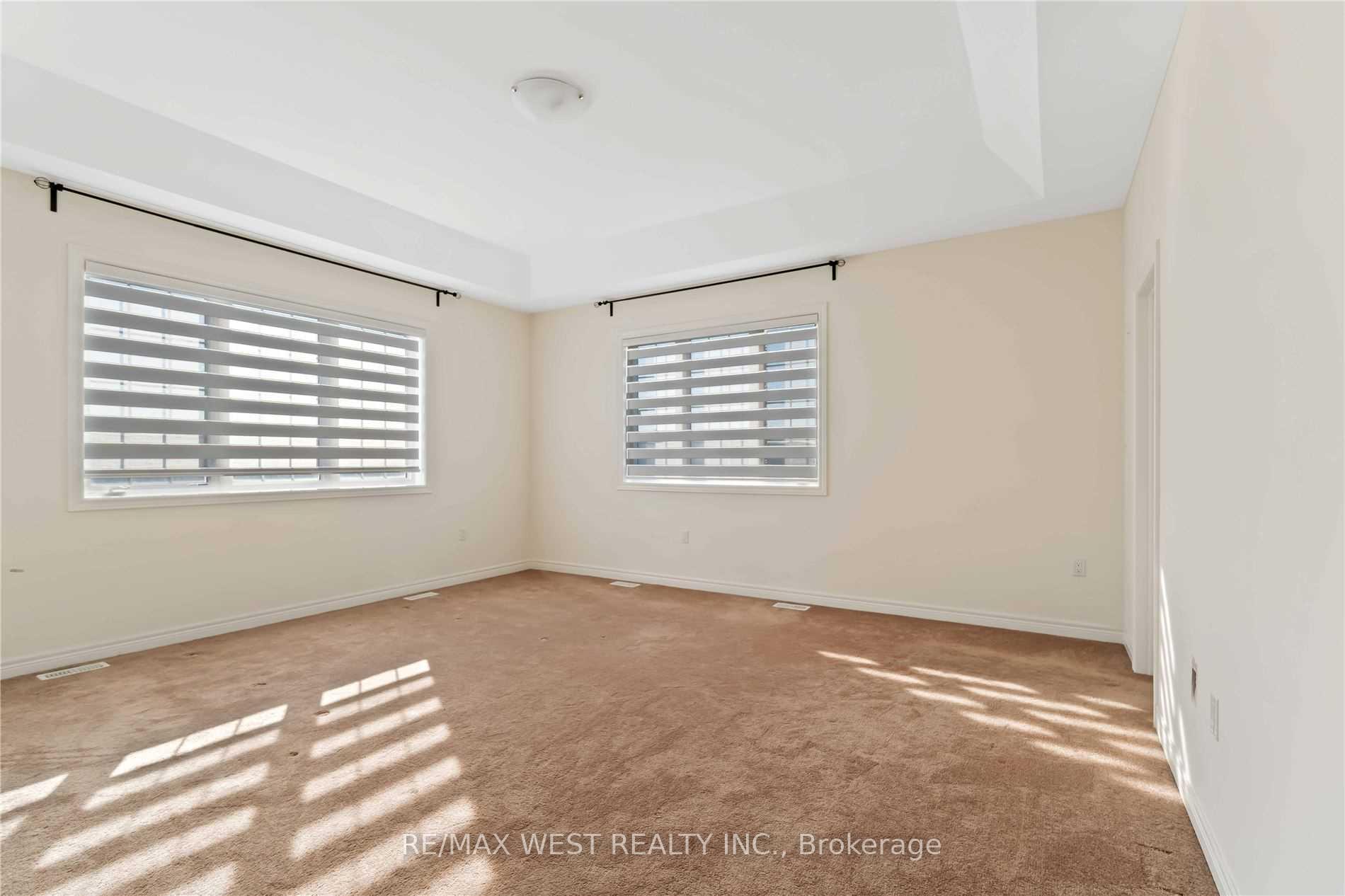Photo 14 of 48 Boone Crescent, Vaughan, Kleinburg — HOMEH
