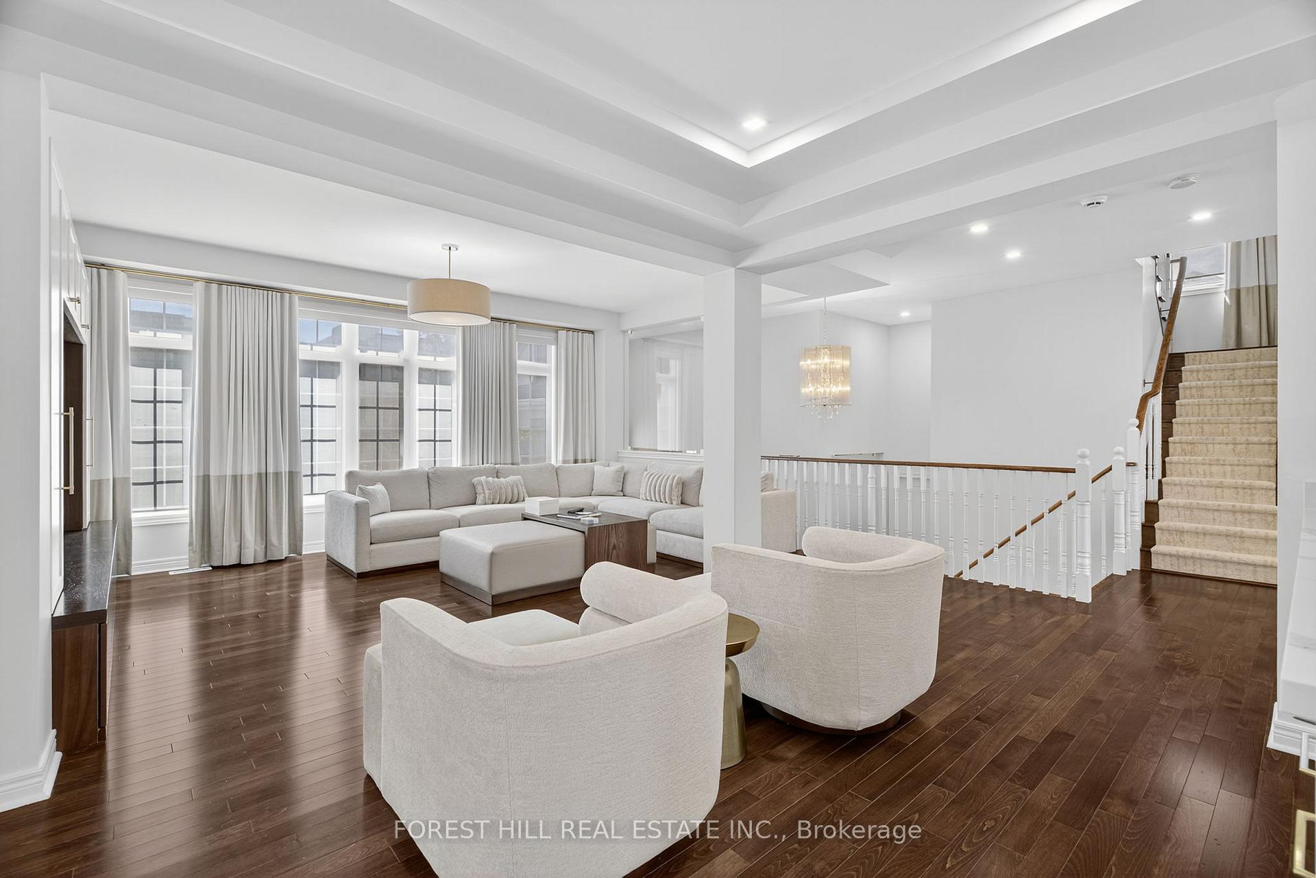Photo 4 of 138 Lebovic Campus Drive, Vaughan, Patterson — HOMEH