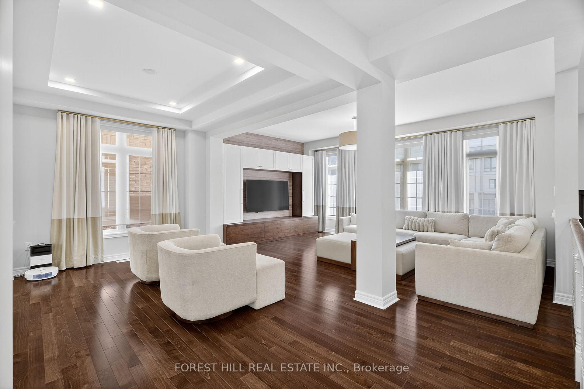 Photo 9 of 138 Lebovic Campus Drive, Vaughan, Patterson — HOMEH