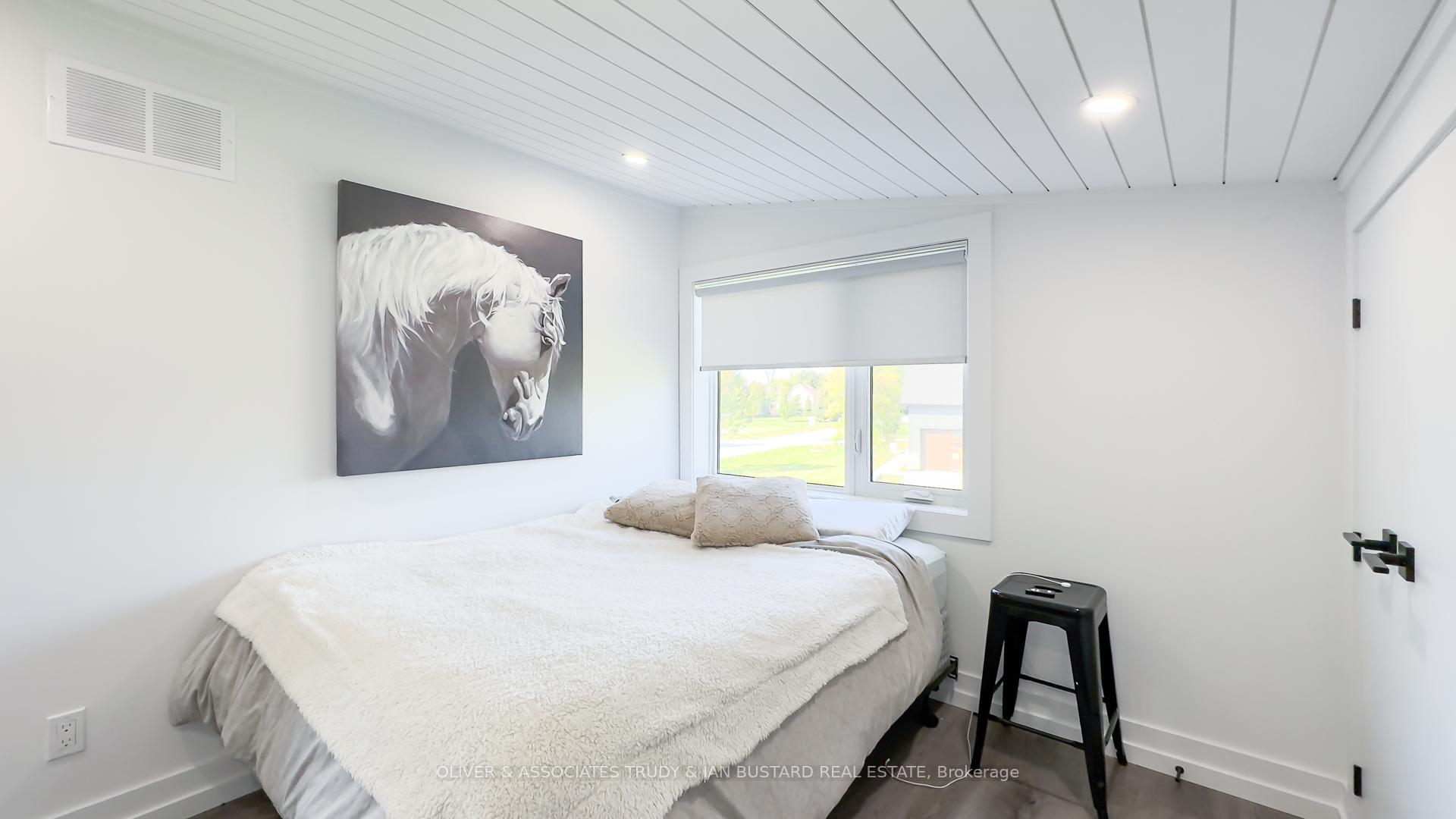 Photo 26 of 71858 Sunridge Crescent, Bluewater, Hay — HOMEH