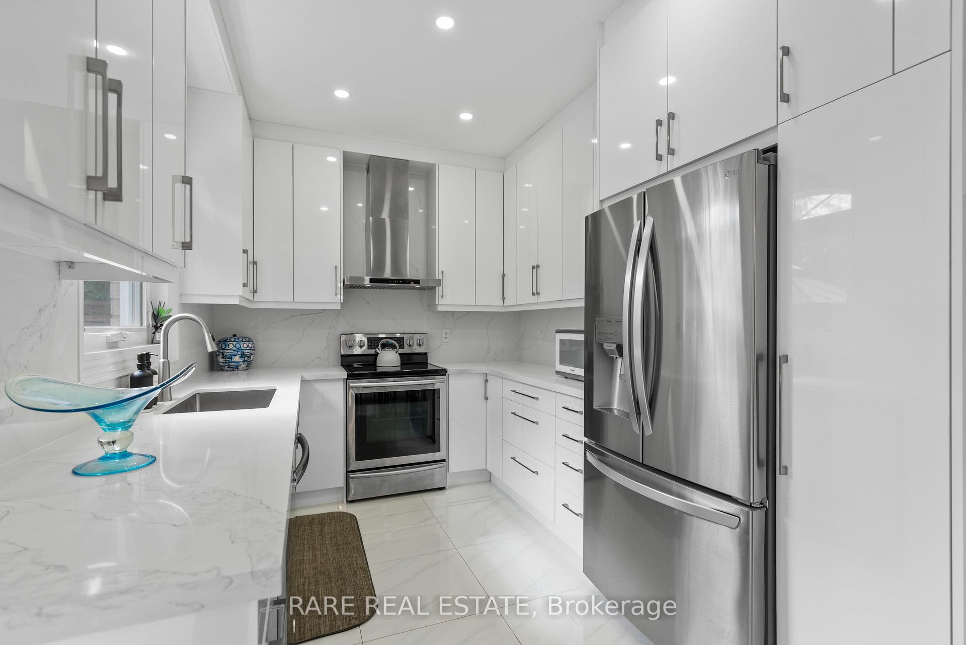 Photo 16 of 545 Highcliffe Drive, Vaughan, Uplands — HOMEH
