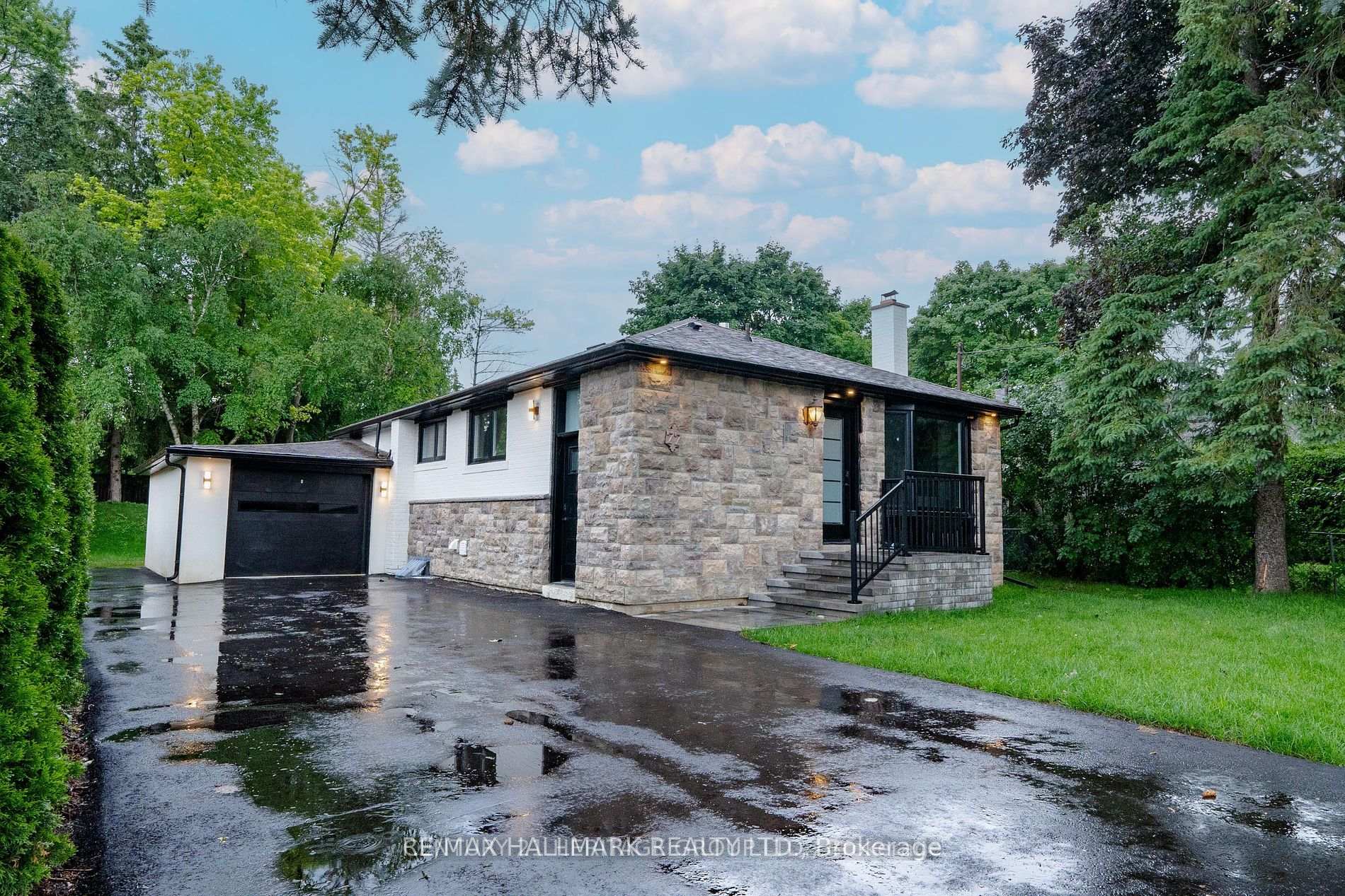 Photo 1 of 77 Richardson Drive, Aurora, Aurora Highlands — HOMEH
