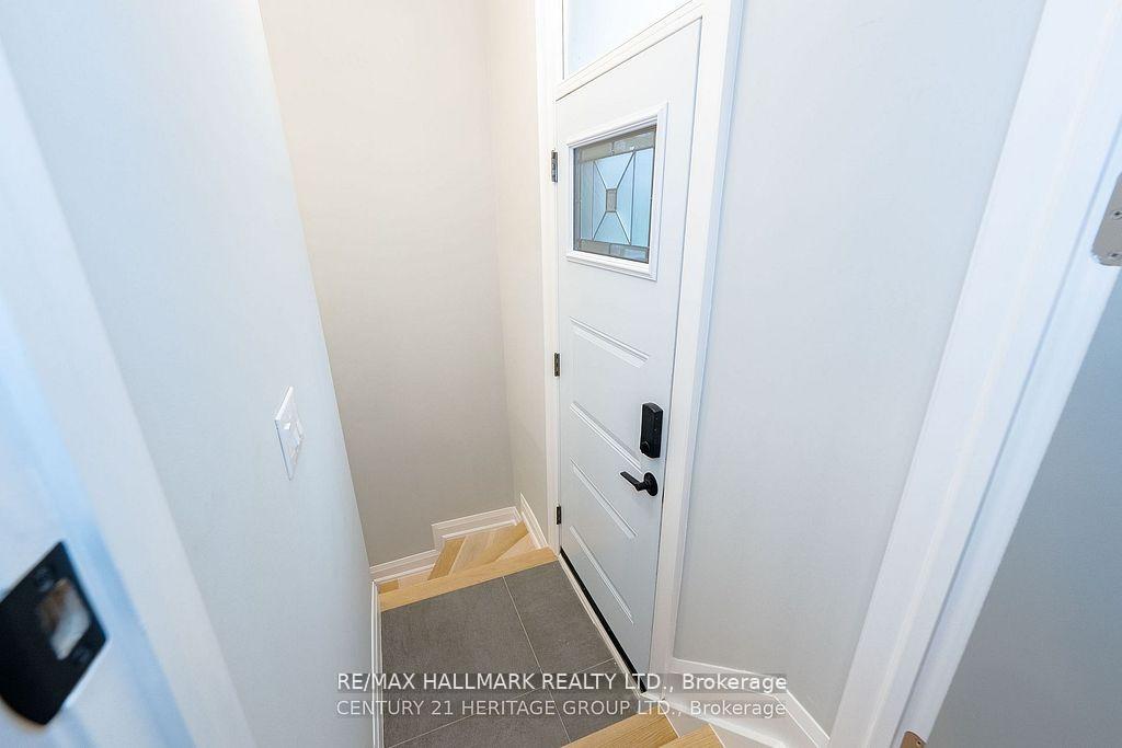 Photo 2 of 77 Richardson Drive, Aurora, Aurora Highlands — HOMEH