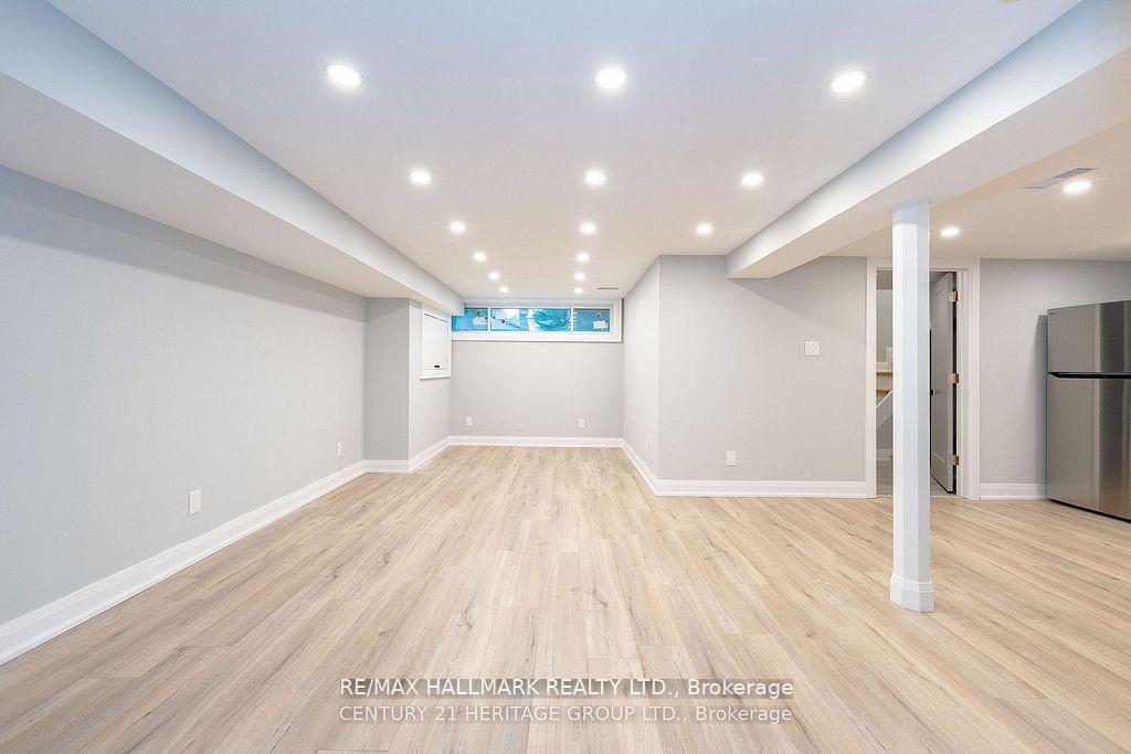 Photo 6 of 77 Richardson Drive, Aurora, Aurora Highlands — HOMEH
