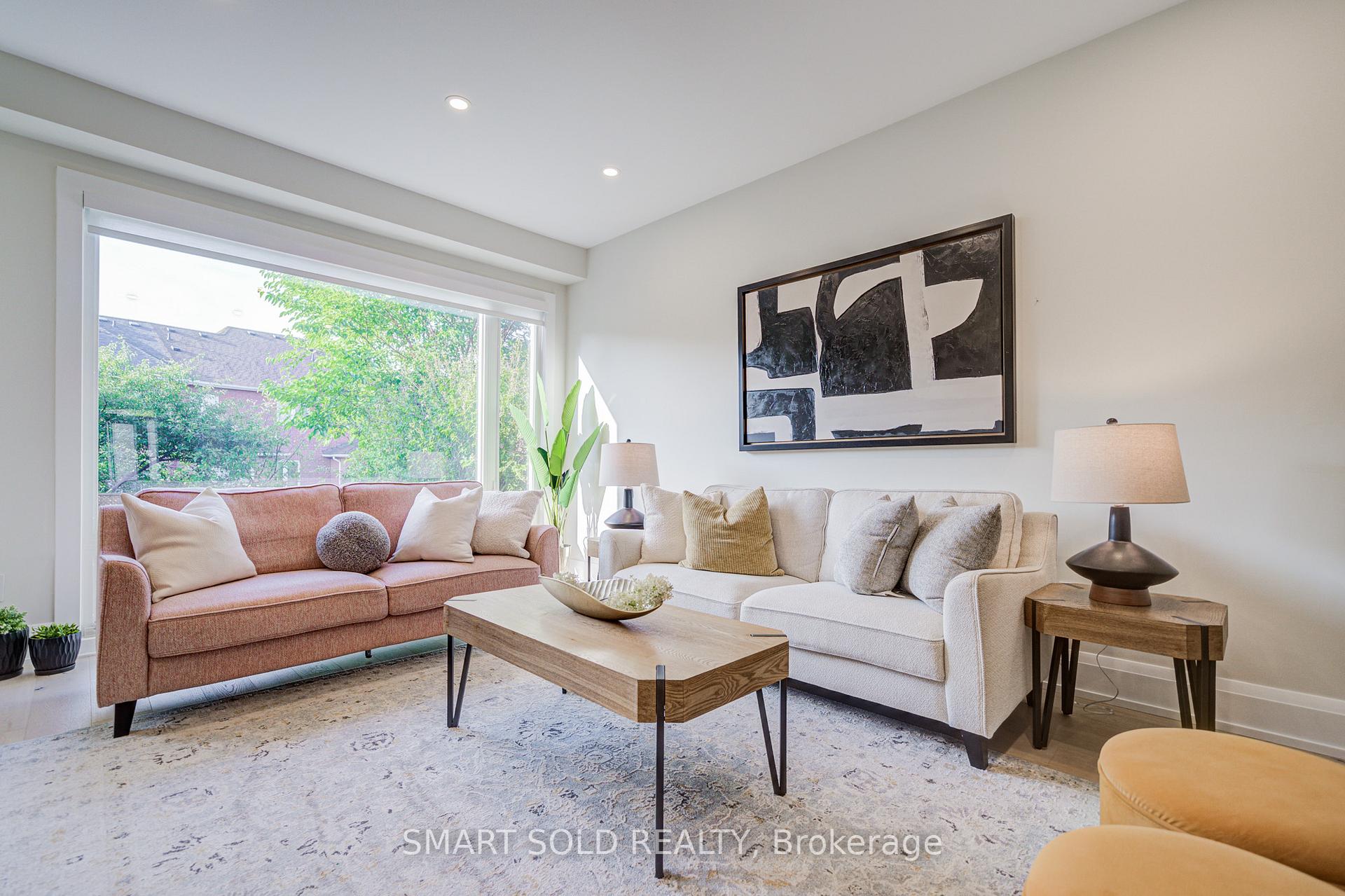 Photo 23 of 35 Bentoak Crescent, Vaughan, Patterson — HOMEH