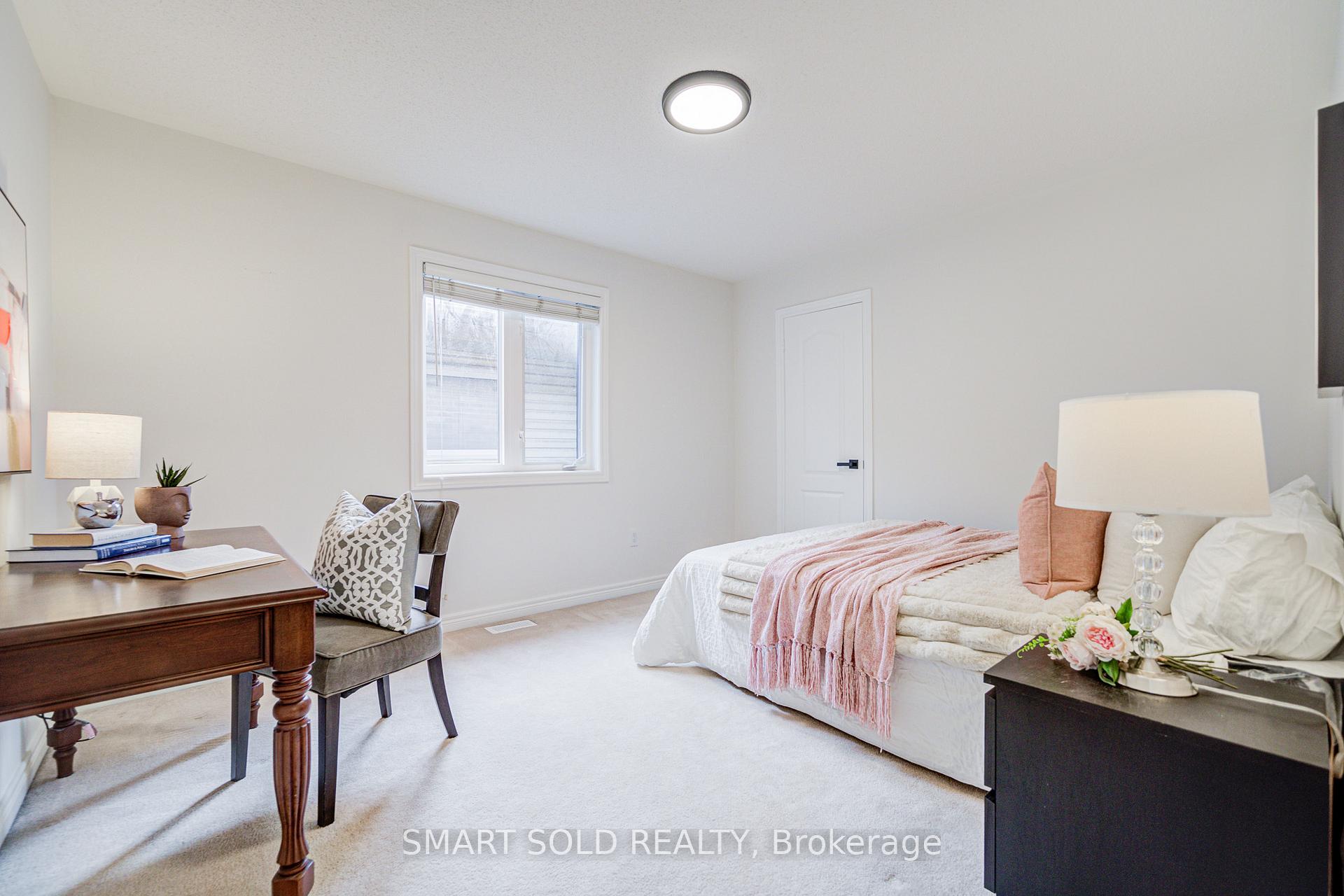 Photo 31 of 35 Bentoak Crescent, Vaughan, Patterson — HOMEH