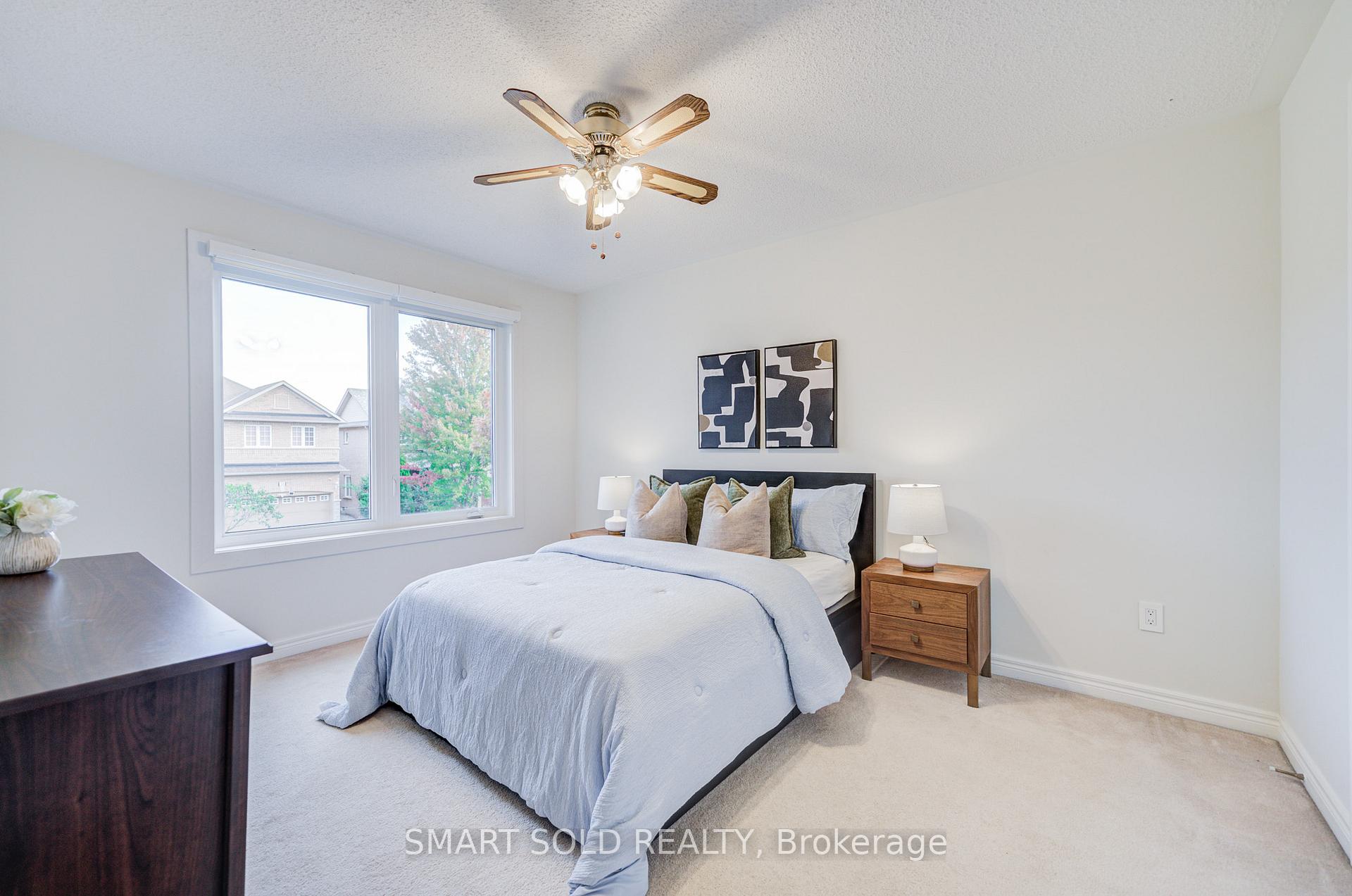 Photo 33 of 35 Bentoak Crescent, Vaughan, Patterson — HOMEH