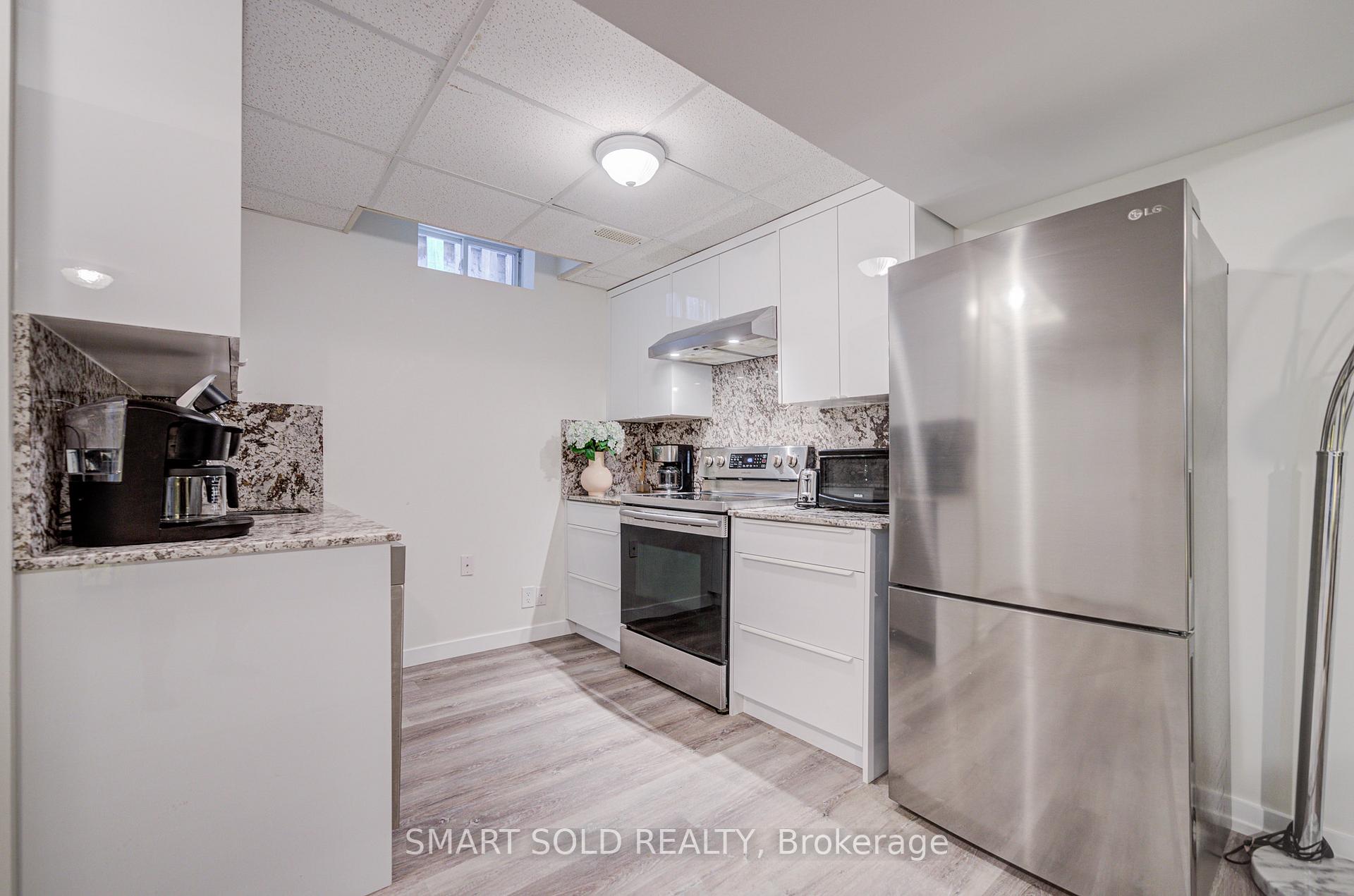 Photo 44 of 35 Bentoak Crescent, Vaughan, Patterson — HOMEH