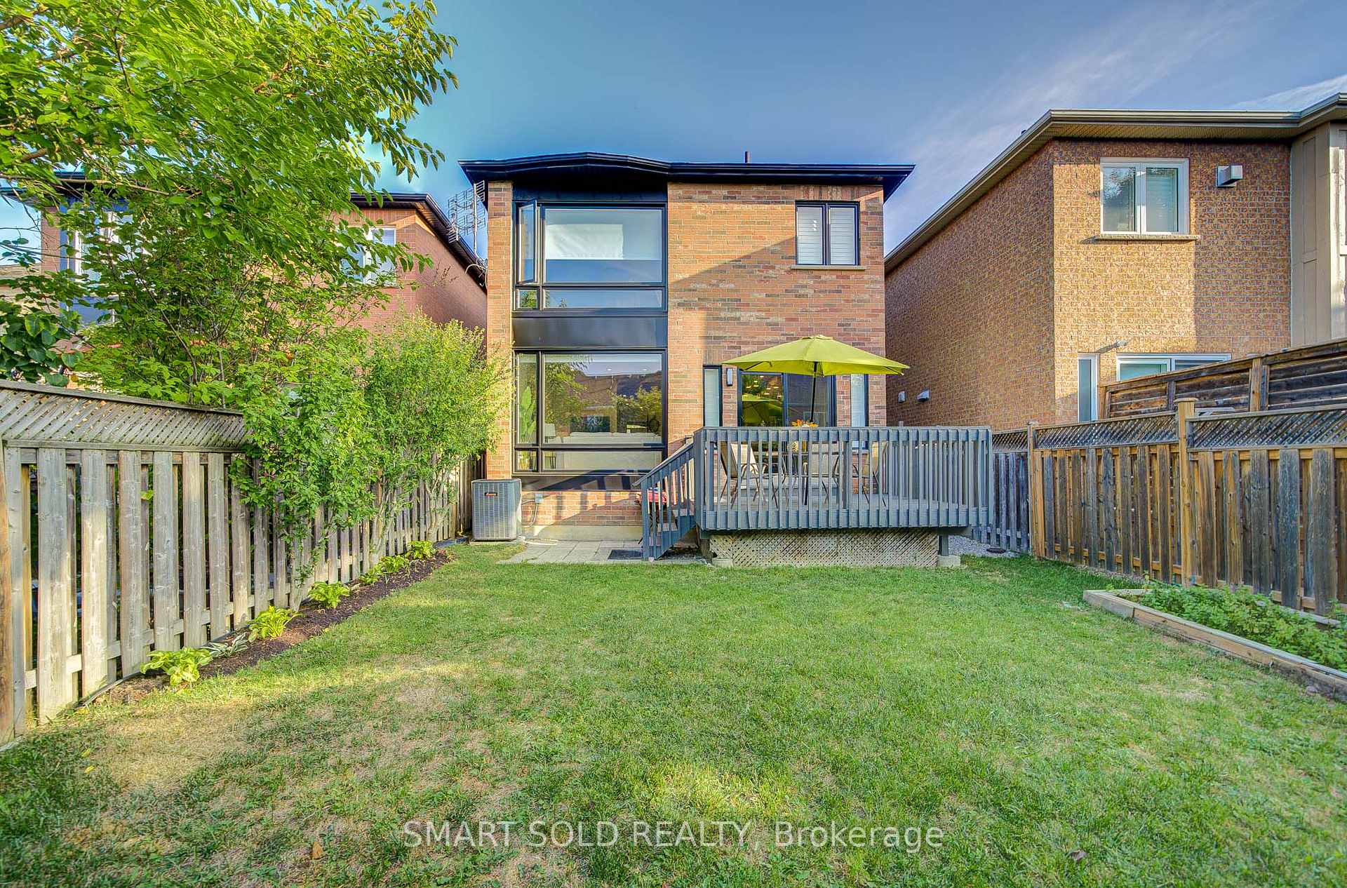 Photo 50 of 35 Bentoak Crescent, Vaughan, Patterson — HOMEH