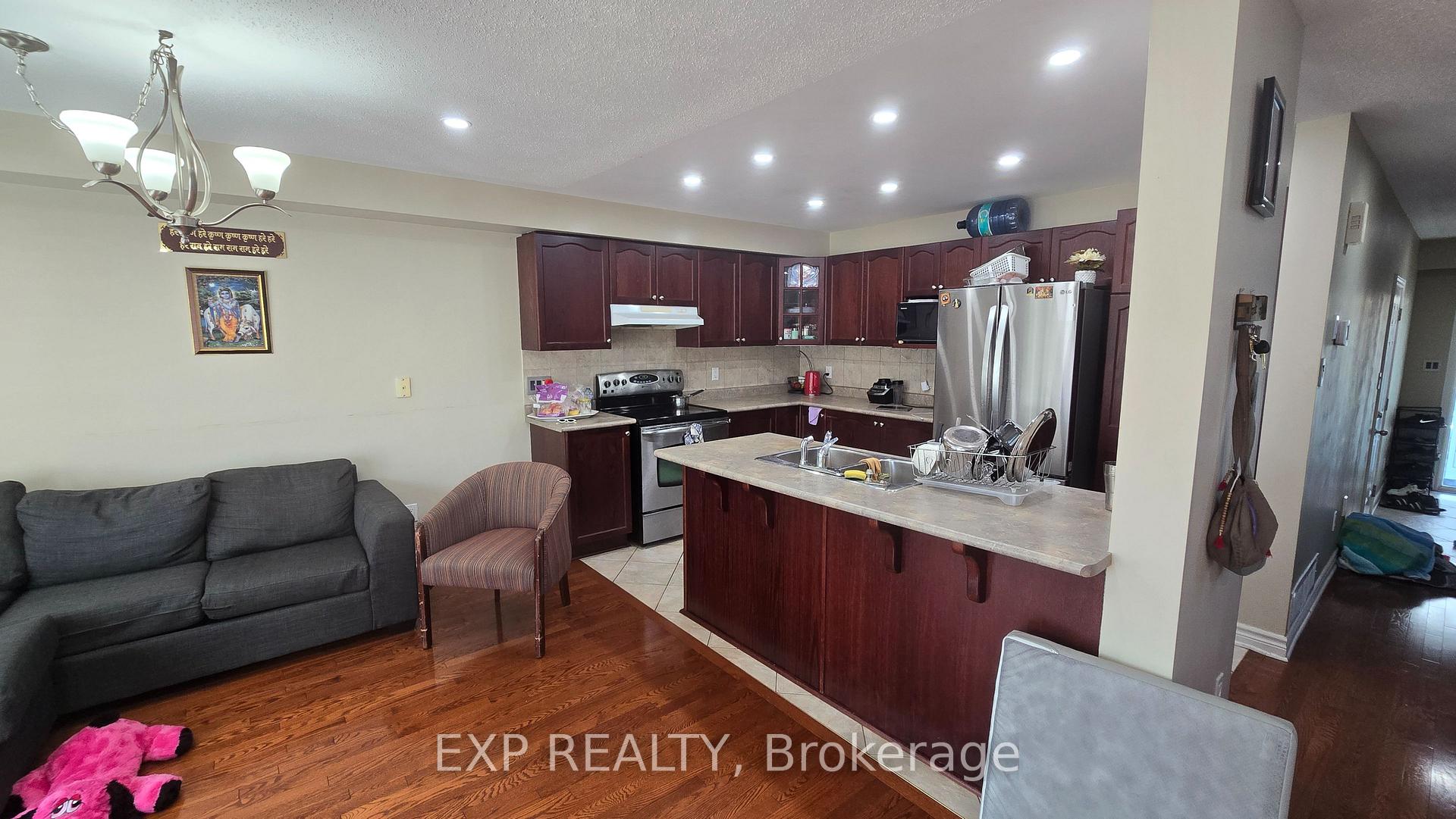 Photo 3 of 283 Tewsley Drive, Ottawa, Riverside South/Gloucester Glen — HOMEH