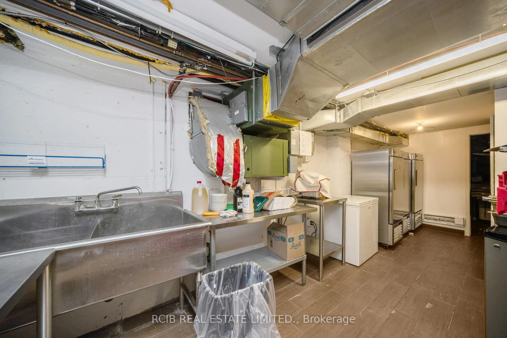 Photo 32 of Unit 109, 20 Burkebrook Pl, North York, Bridle Path-Sunnybrook-York Mills — HOMEH