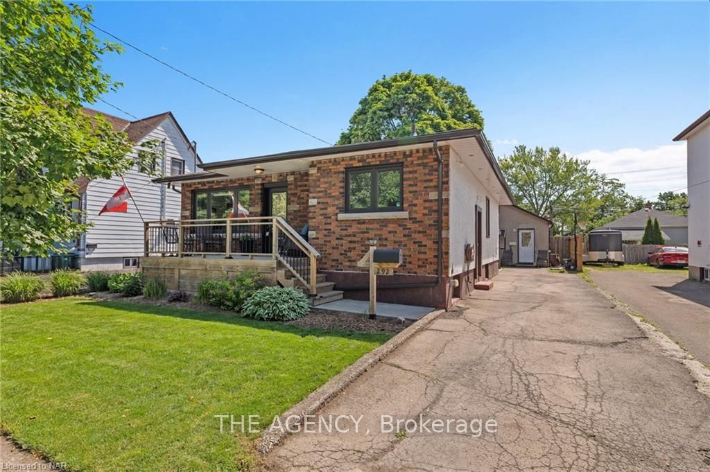 Front of 292 Wallace Avenue