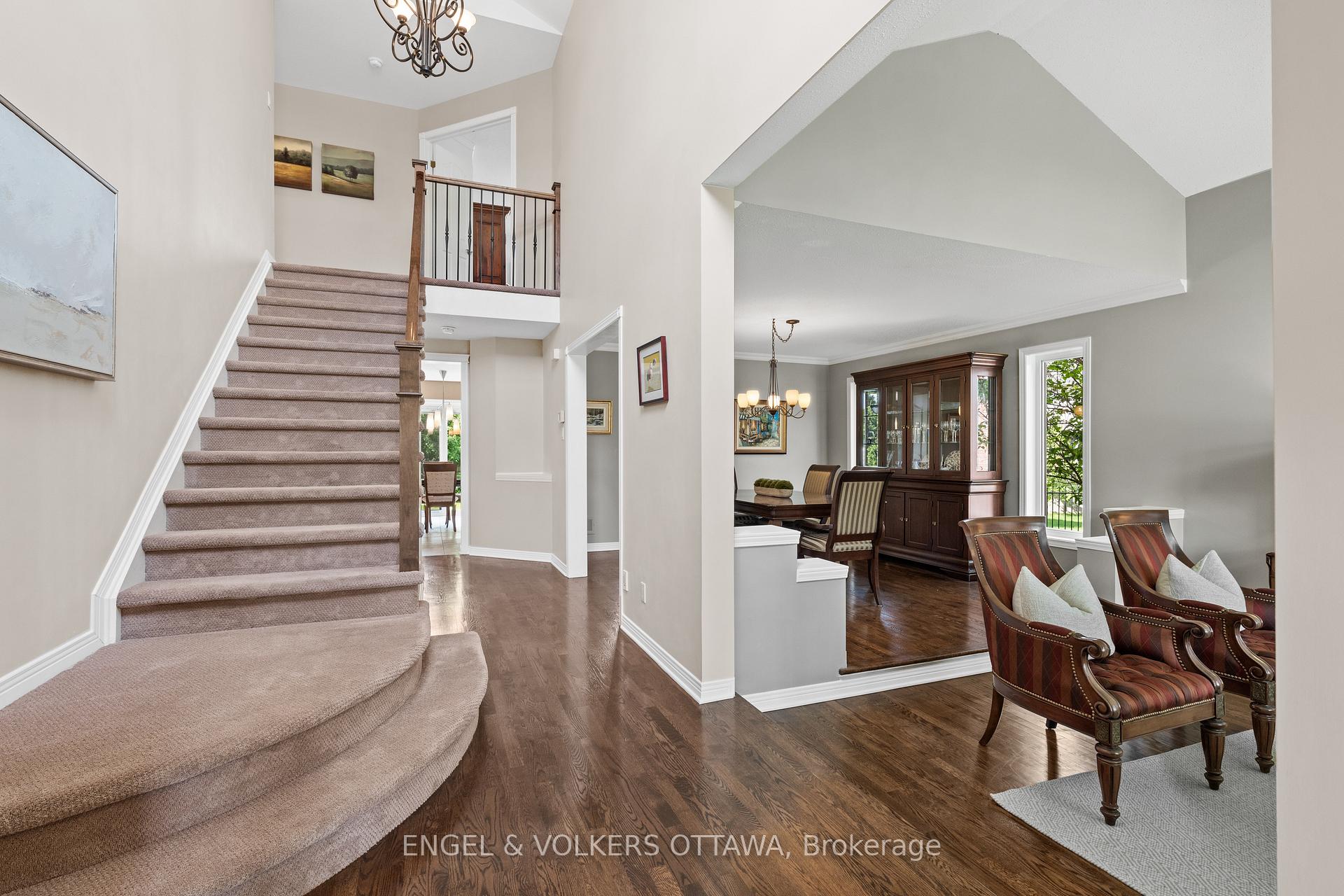 Photo 7 of 804 Covehead Crescent, Ottawa, Riverside South/Gloucester Glen — HOMEH