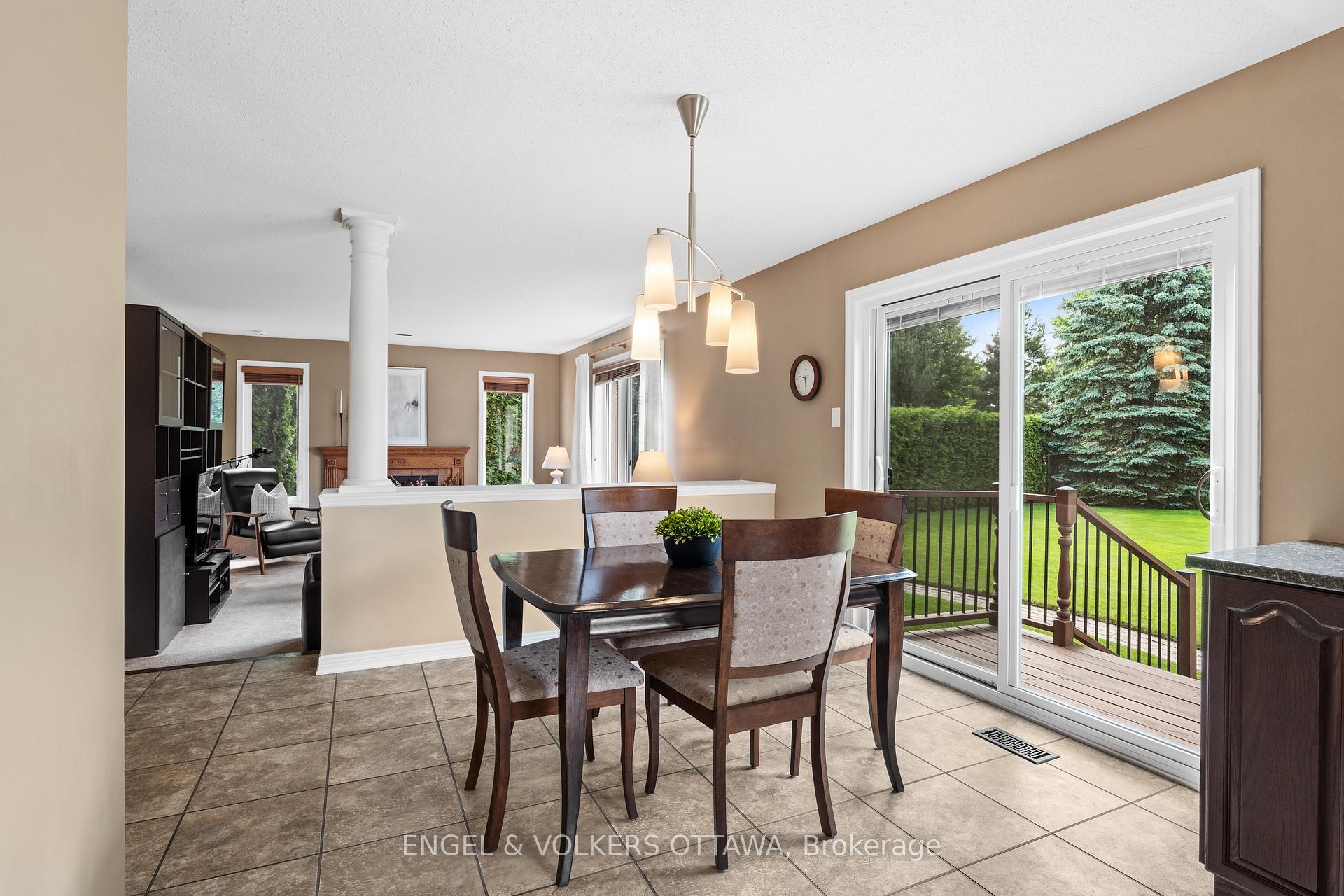 Photo 35 of 804 Covehead Crescent, Ottawa, Riverside South/Gloucester Glen — HOMEH