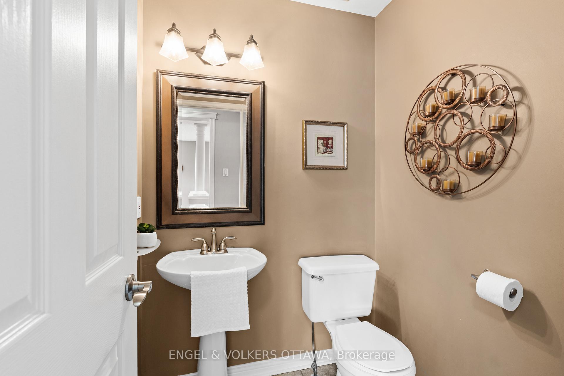 Photo 17 of 804 Covehead Crescent, Ottawa, Riverside South/Gloucester Glen — HOMEH
