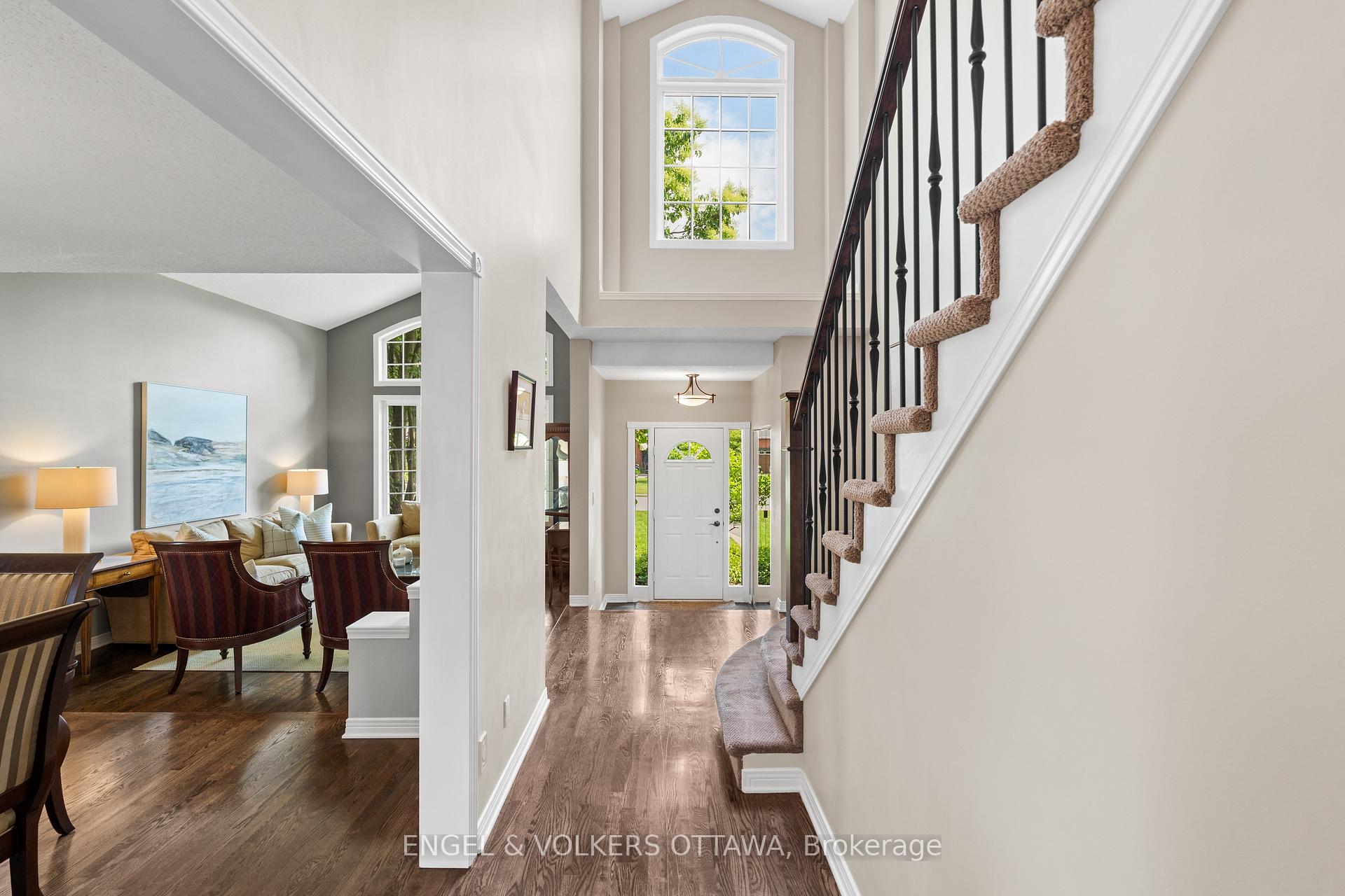Photo 18 of 804 Covehead Crescent, Ottawa, Riverside South/Gloucester Glen — HOMEH