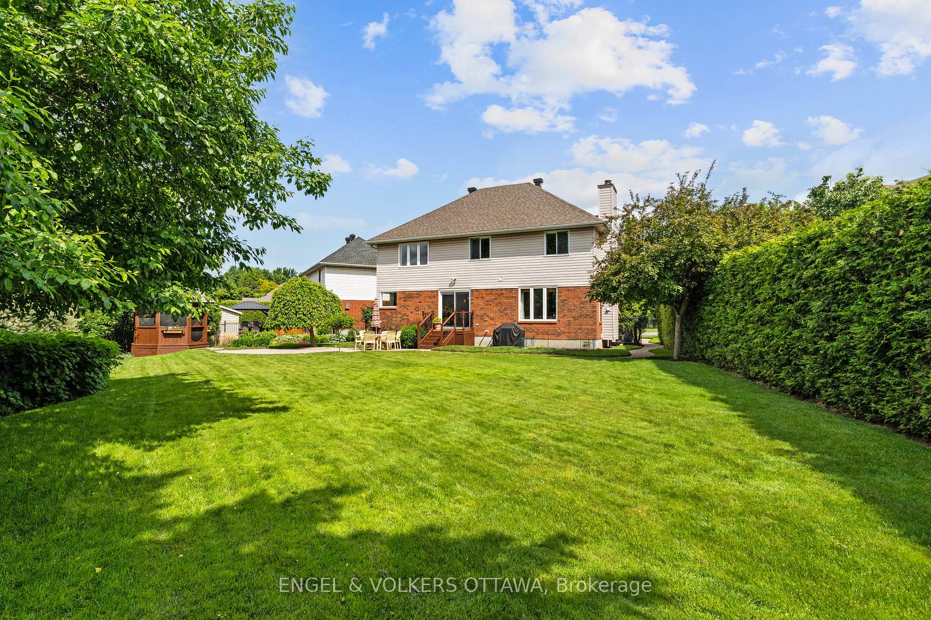 Photo 43 of 804 Covehead Crescent, Ottawa, Riverside South/Gloucester Glen — HOMEH