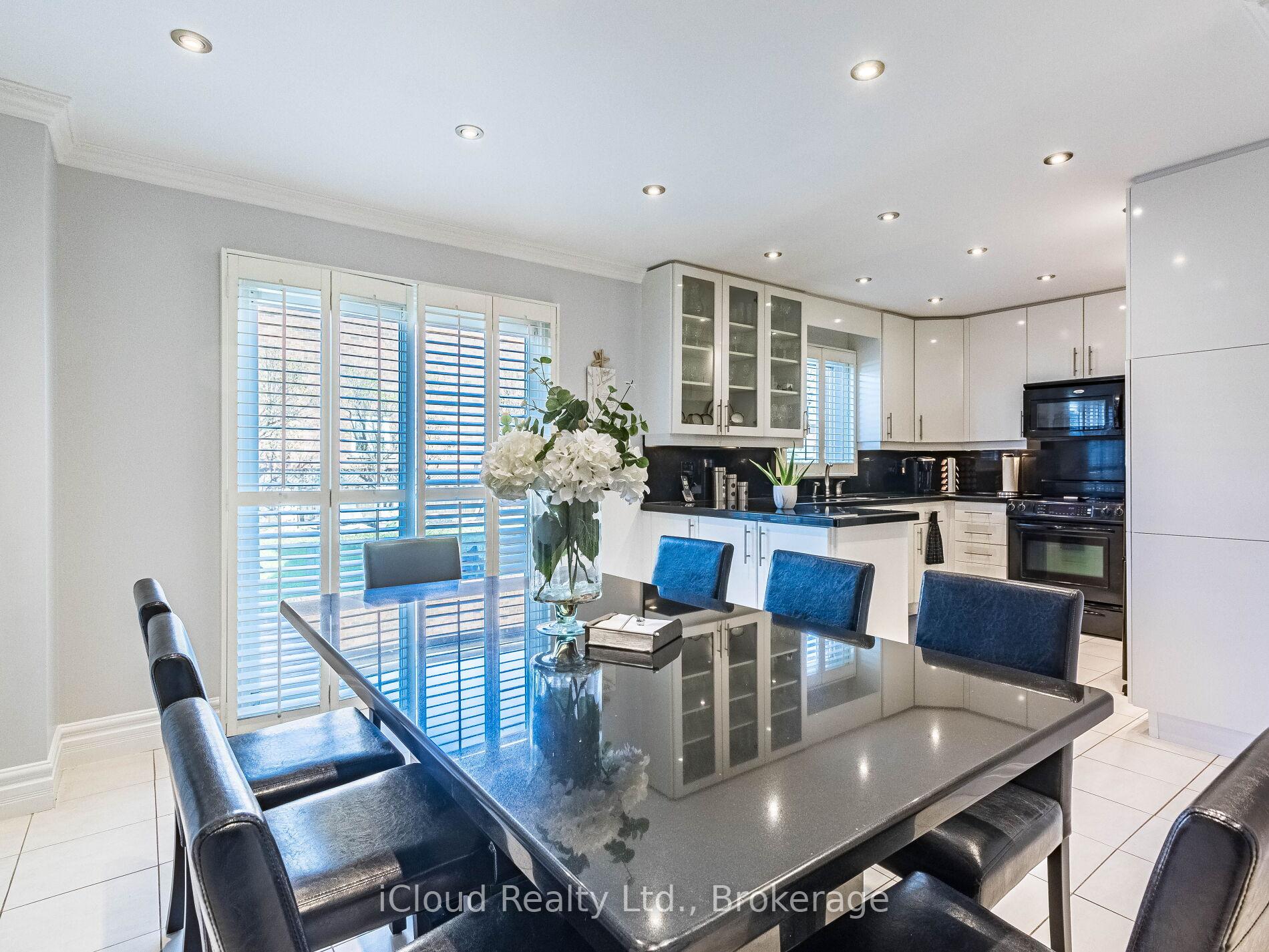 Photo 6 of 54 Embassy Drive, Vaughan, East Woodbridge — HOMEH
