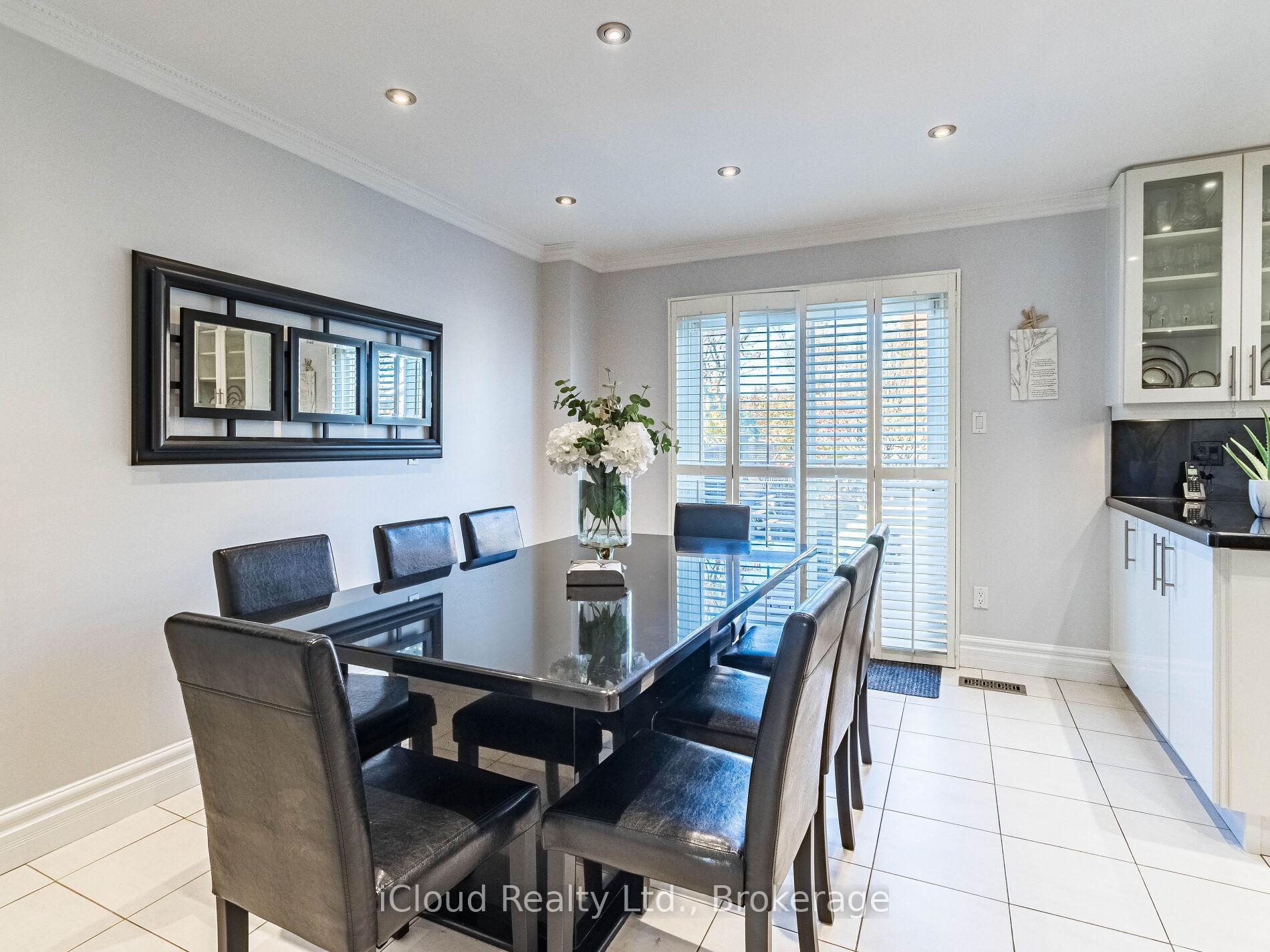 Photo 7 of 54 Embassy Drive, Vaughan, East Woodbridge — HOMEH