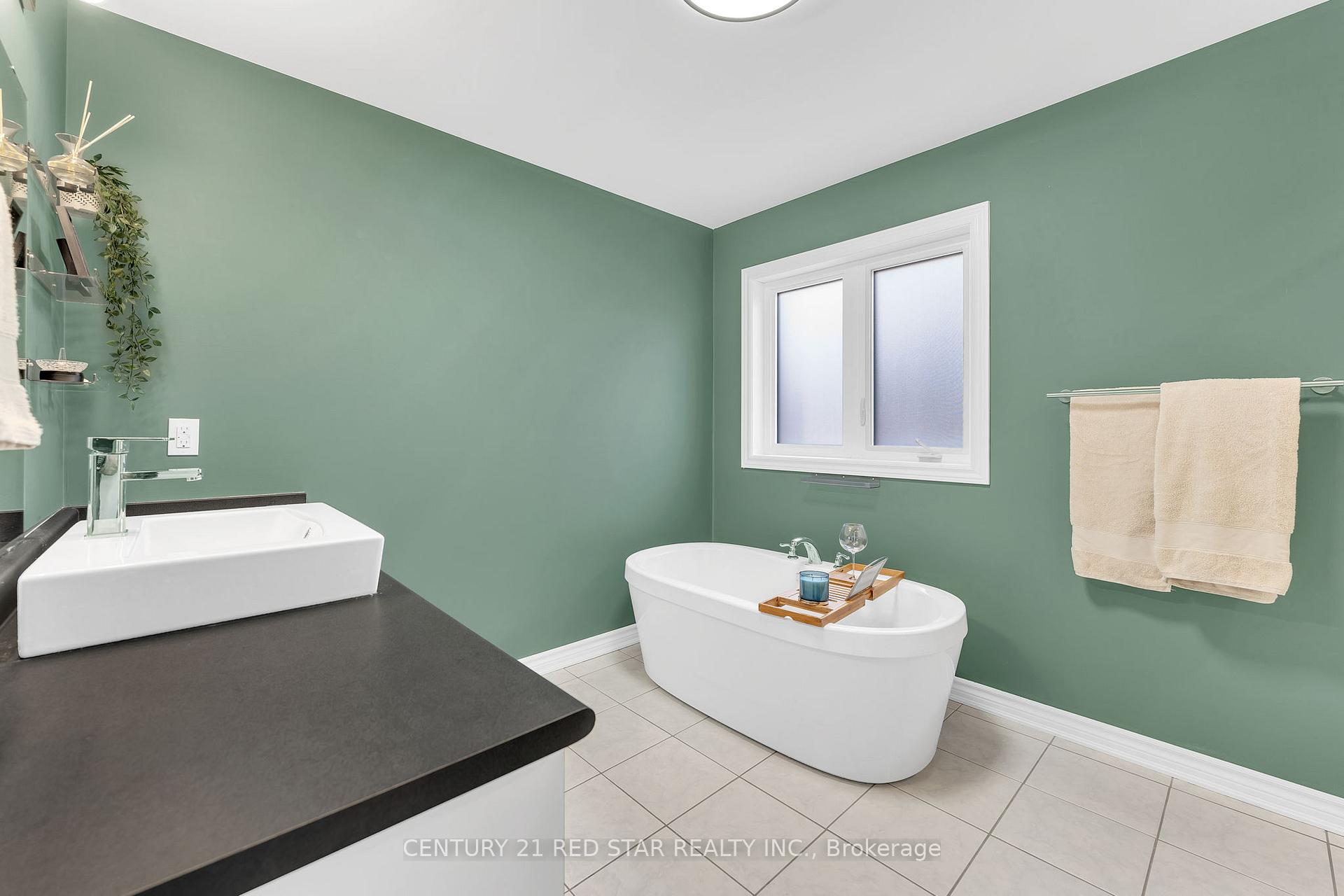 Photo 28 of 104 Closson Drive, Whitby, Rural Whitby — HOMEH