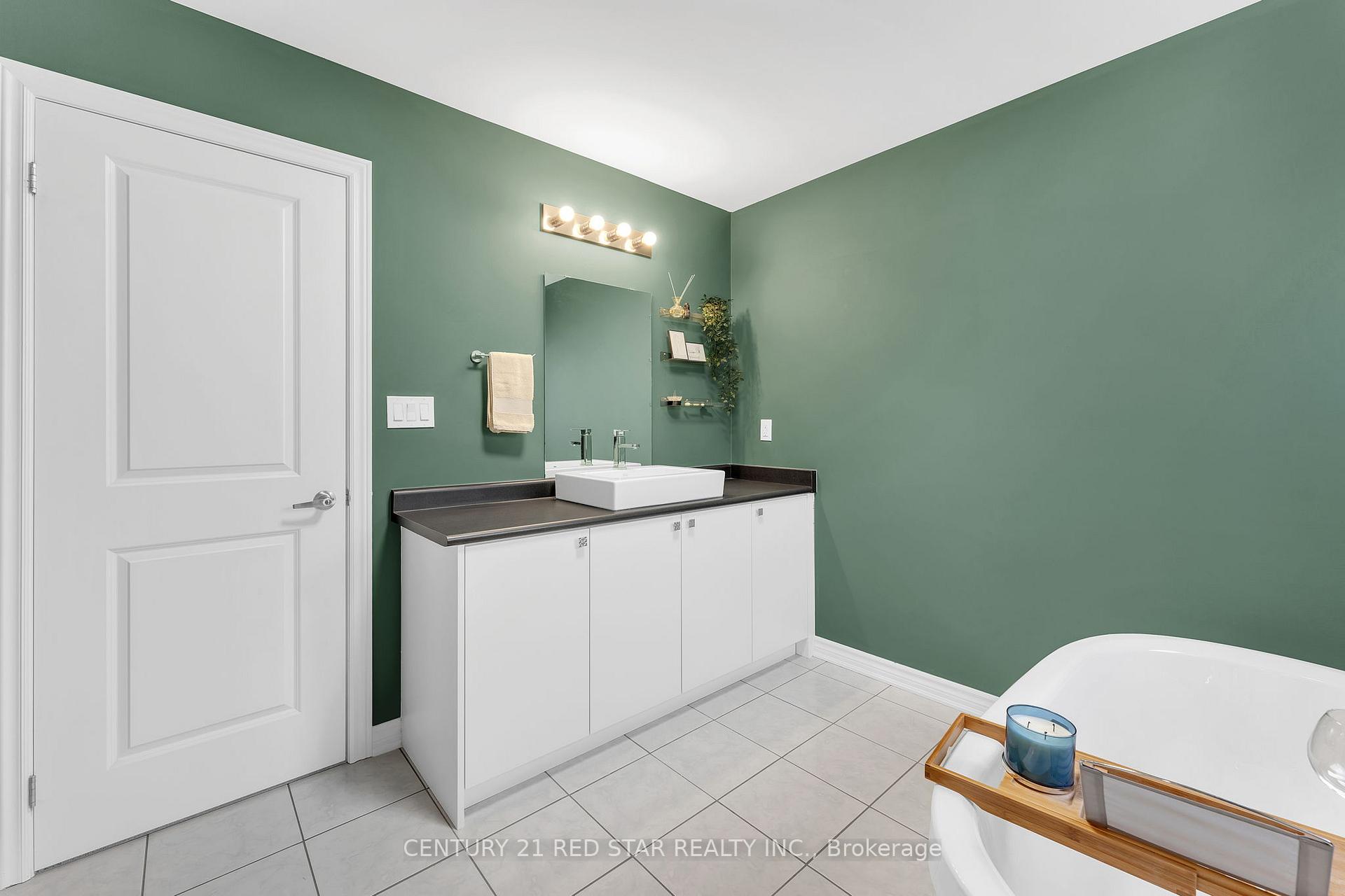 Photo 29 of 104 Closson Drive, Whitby, Rural Whitby — HOMEH