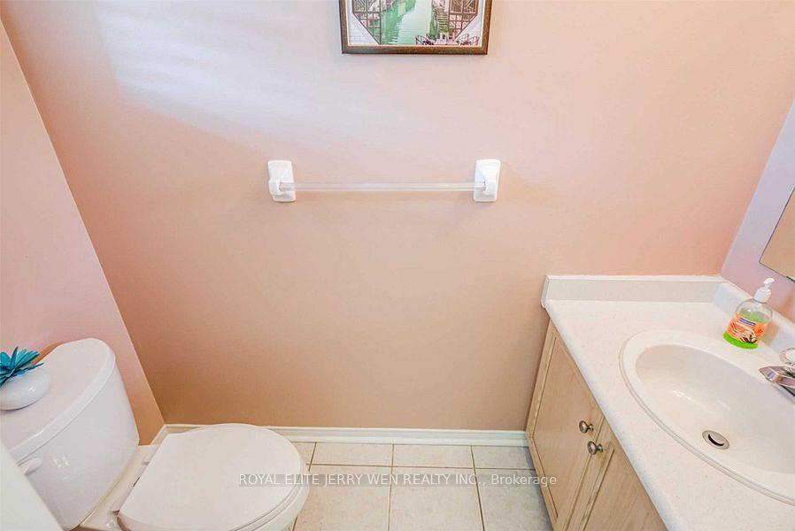 Photo 18 of 79 Roseheath Drive, Vaughan, Maple — HOMEH