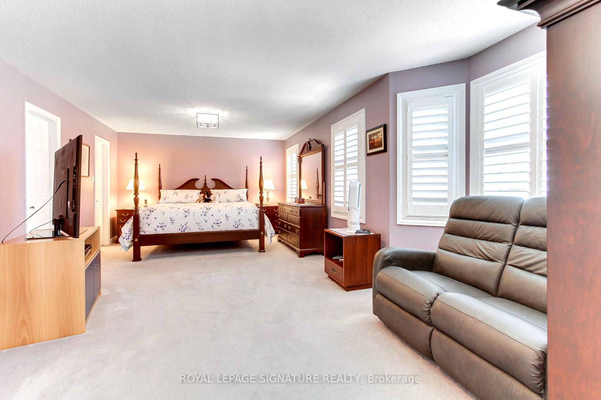 Photo 14 of 19 Kemp Drive, Ajax, Central West — HOMEH