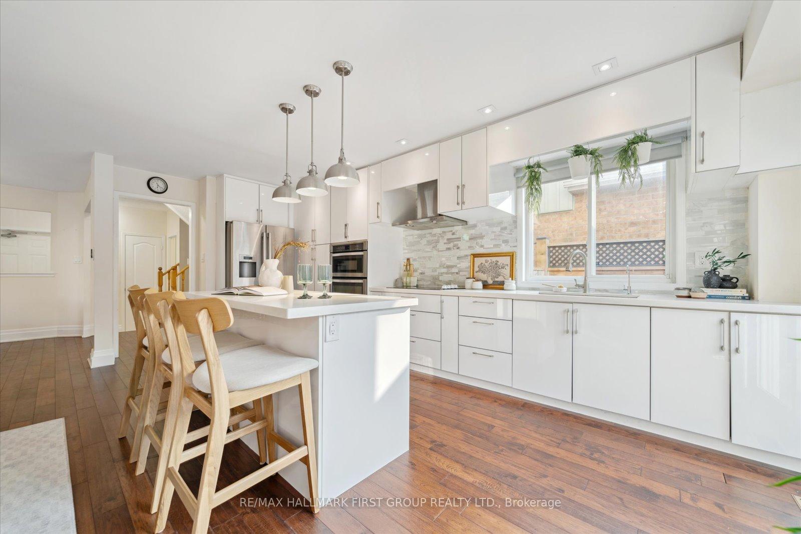 Photo 11 of 27 Shenandoah Drive, Whitby, Williamsburg — HOMEH