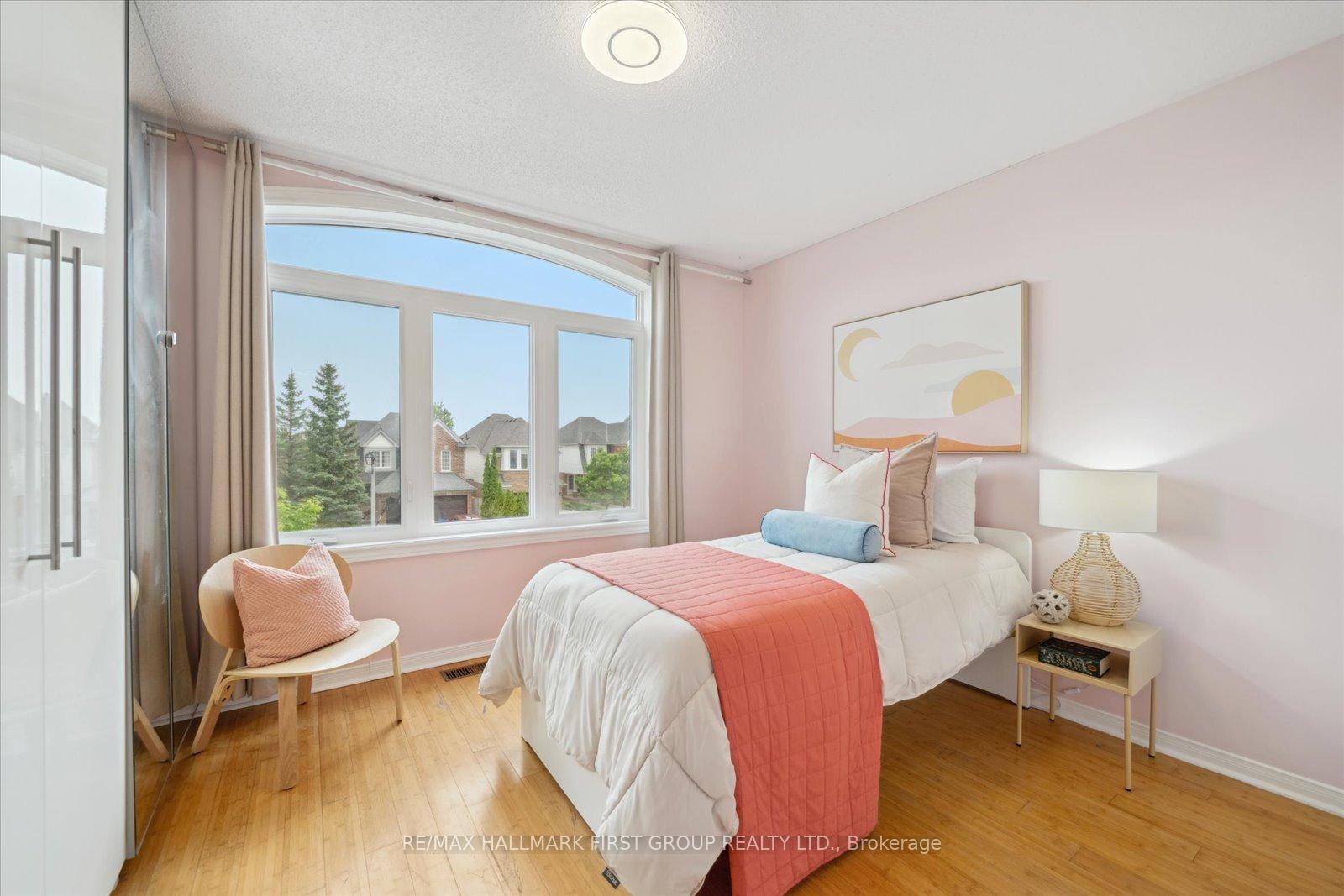 Photo 24 of 27 Shenandoah Drive, Whitby, Williamsburg — HOMEH