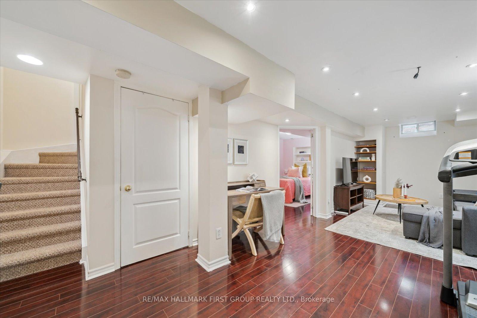 Photo 26 of 27 Shenandoah Drive, Whitby, Williamsburg — HOMEH