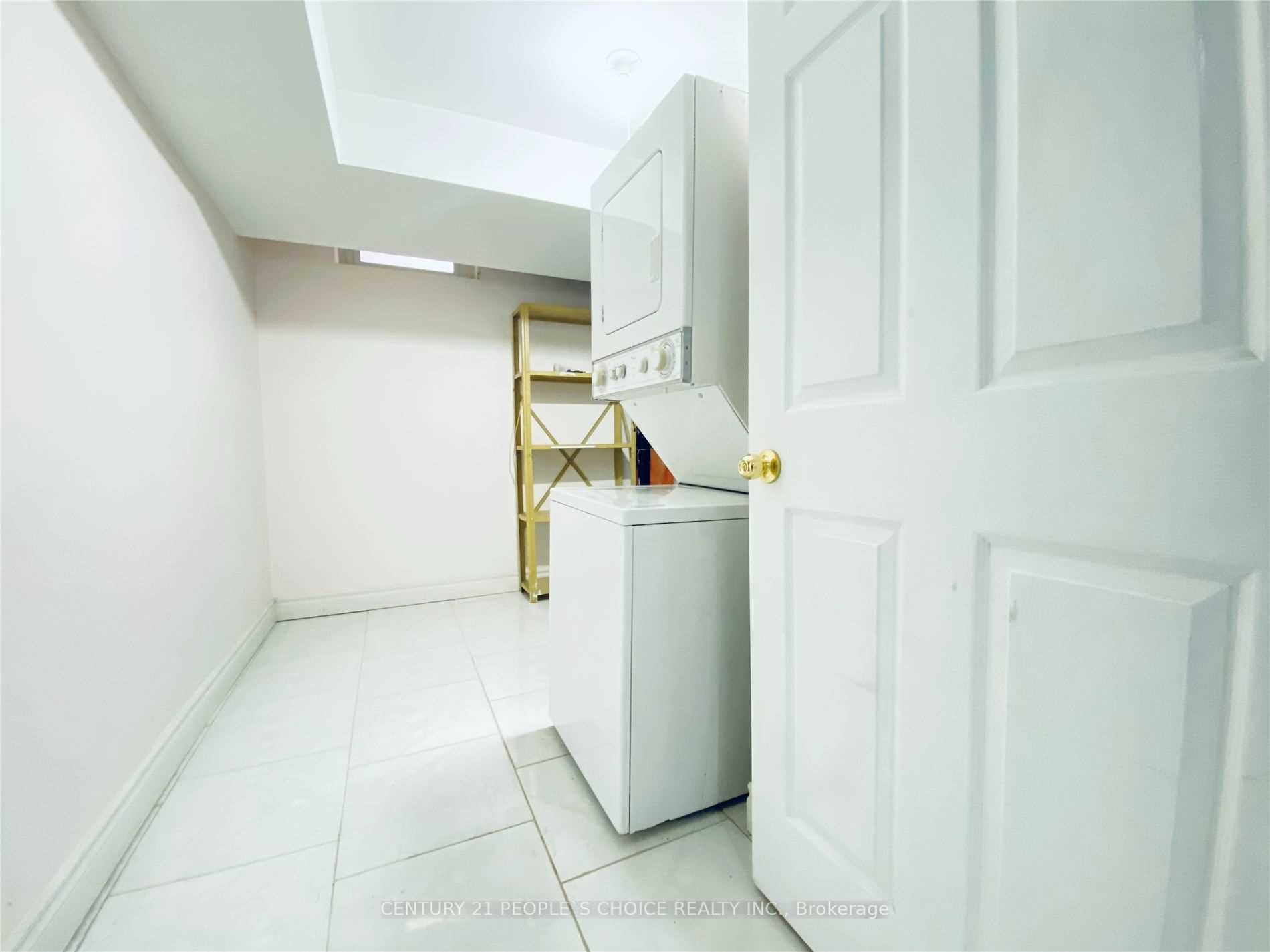 Photo 1 of 281 Waterford Gate, Pickering, Highbush — HOMEH
