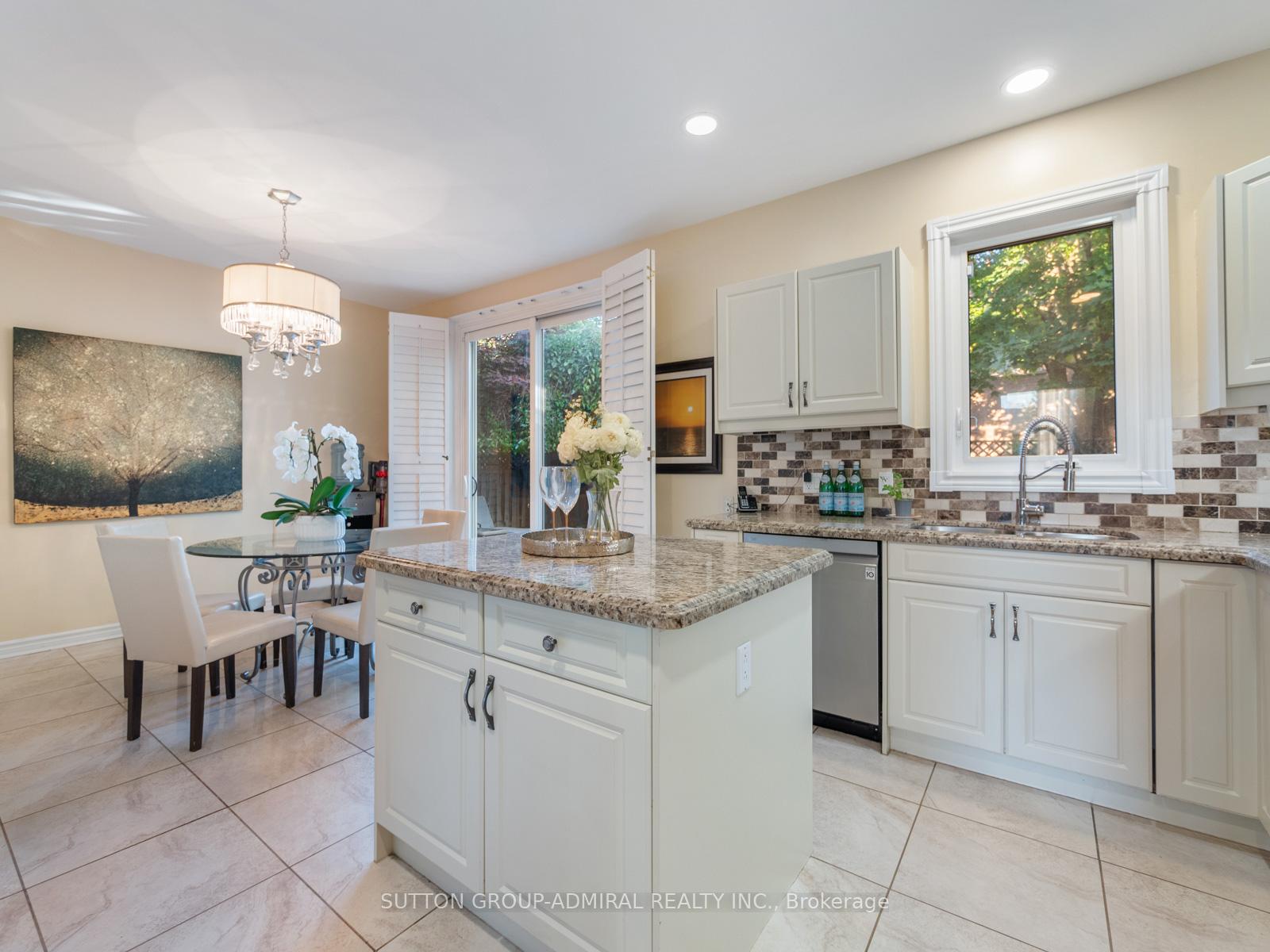 Photo 9 of 88 Ventura Way, Vaughan, Beverley Glen — HOMEH