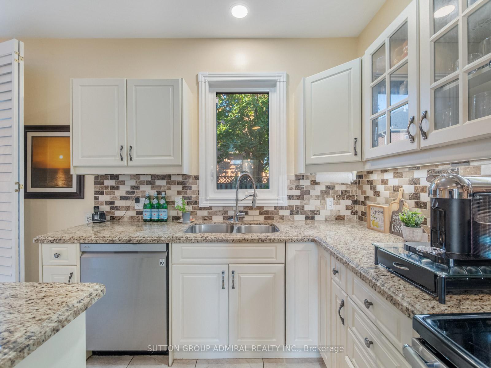 Photo 10 of 88 Ventura Way, Vaughan, Beverley Glen — HOMEH