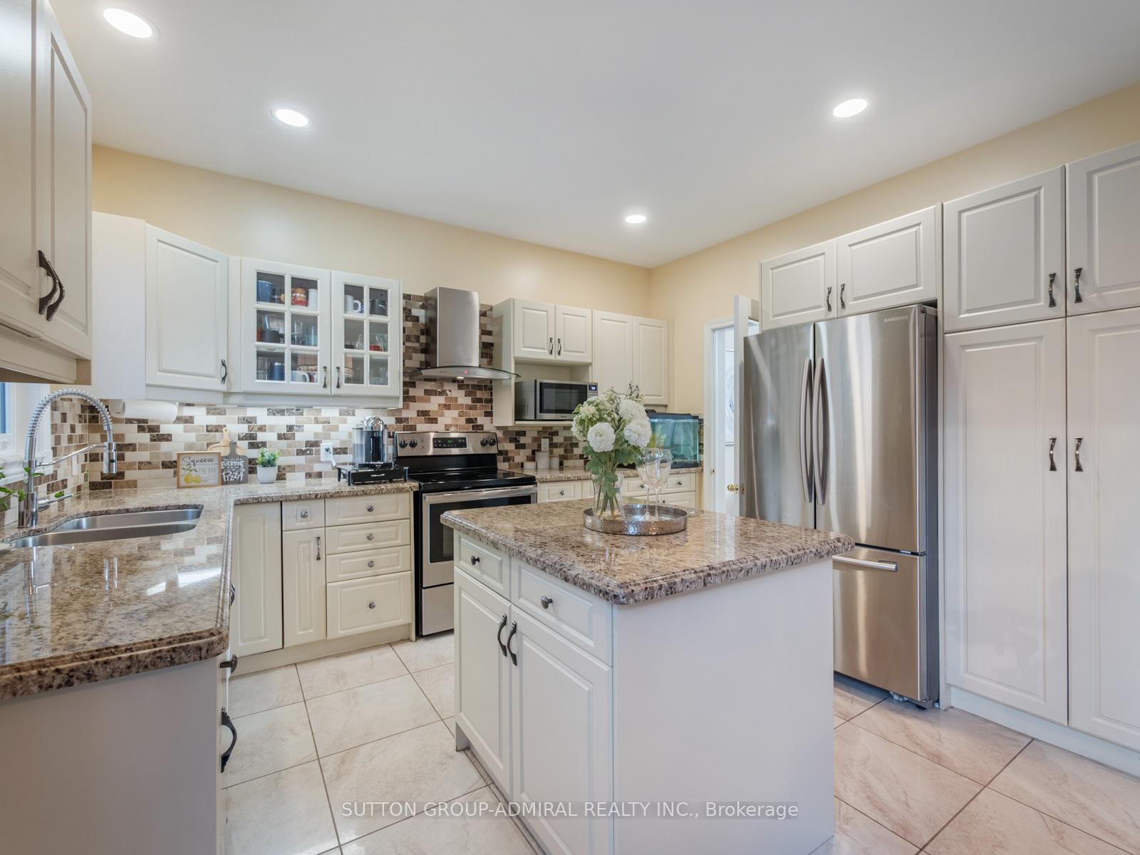 Photo 14 of 88 Ventura Way, Vaughan, Beverley Glen — HOMEH