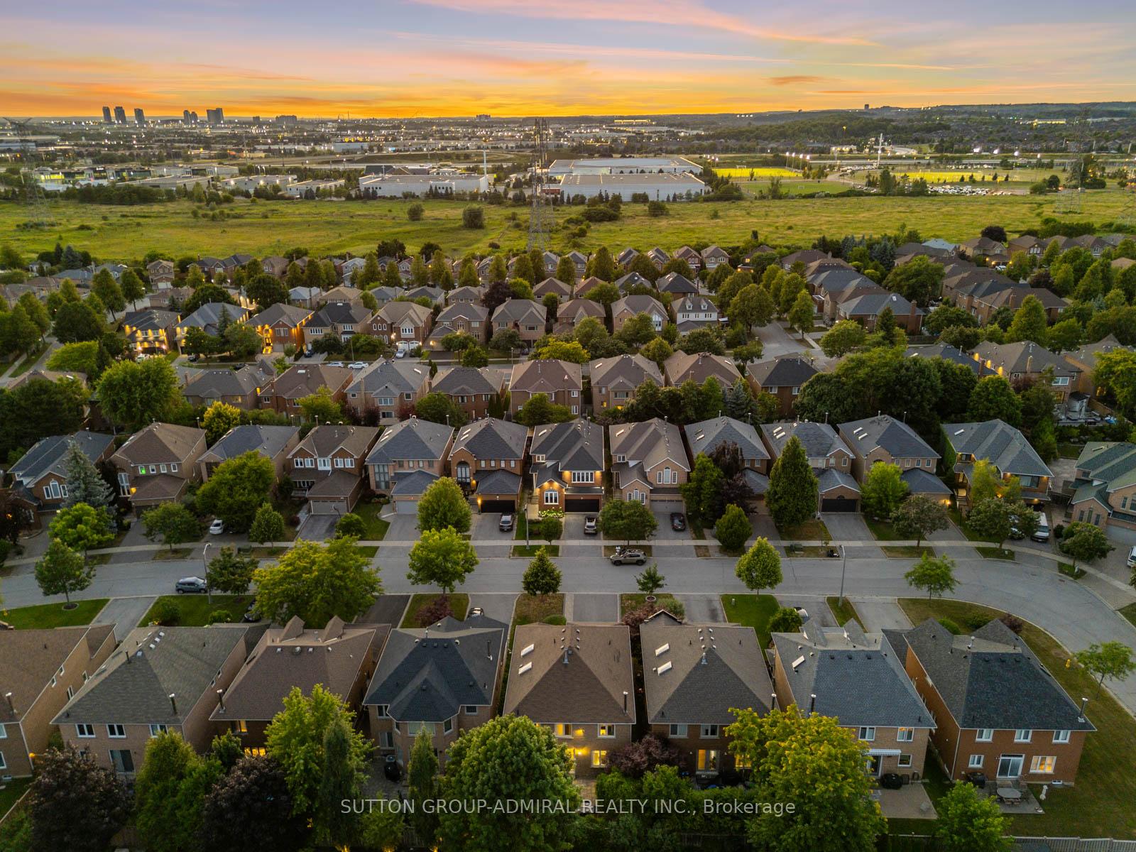 Photo 46 of 88 Ventura Way, Vaughan, Beverley Glen — HOMEH