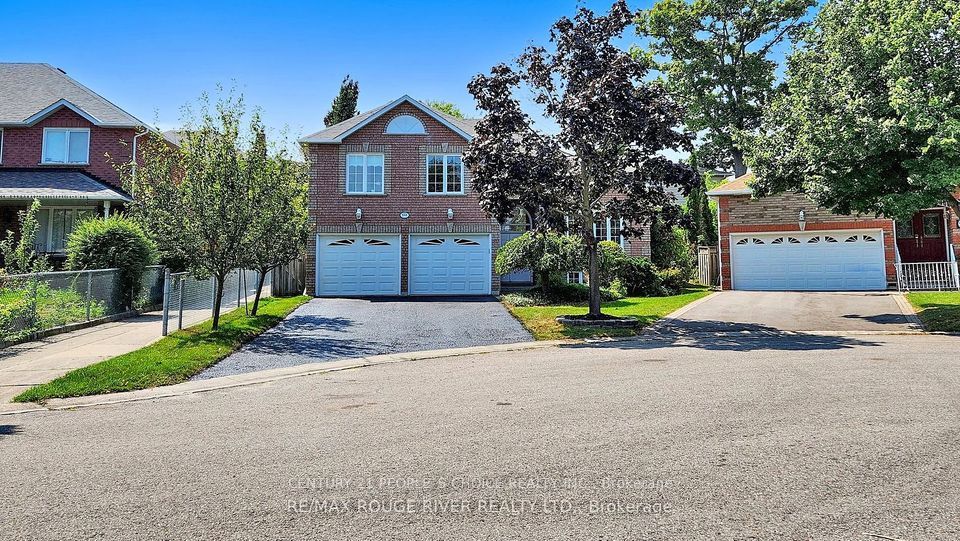 Photo 1 of Unit Upper, 548 Mcleod Crescent, Pickering, Rosebank — HOMEH