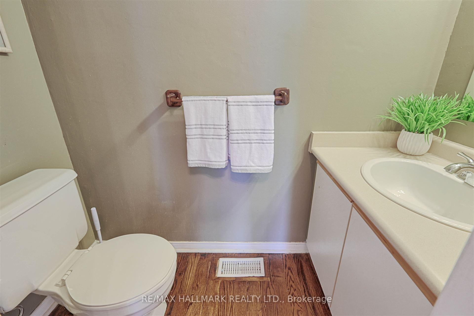Photo 17 of 1594 Dellbrook Avenue, Pickering, Brock Ridge — HOMEH