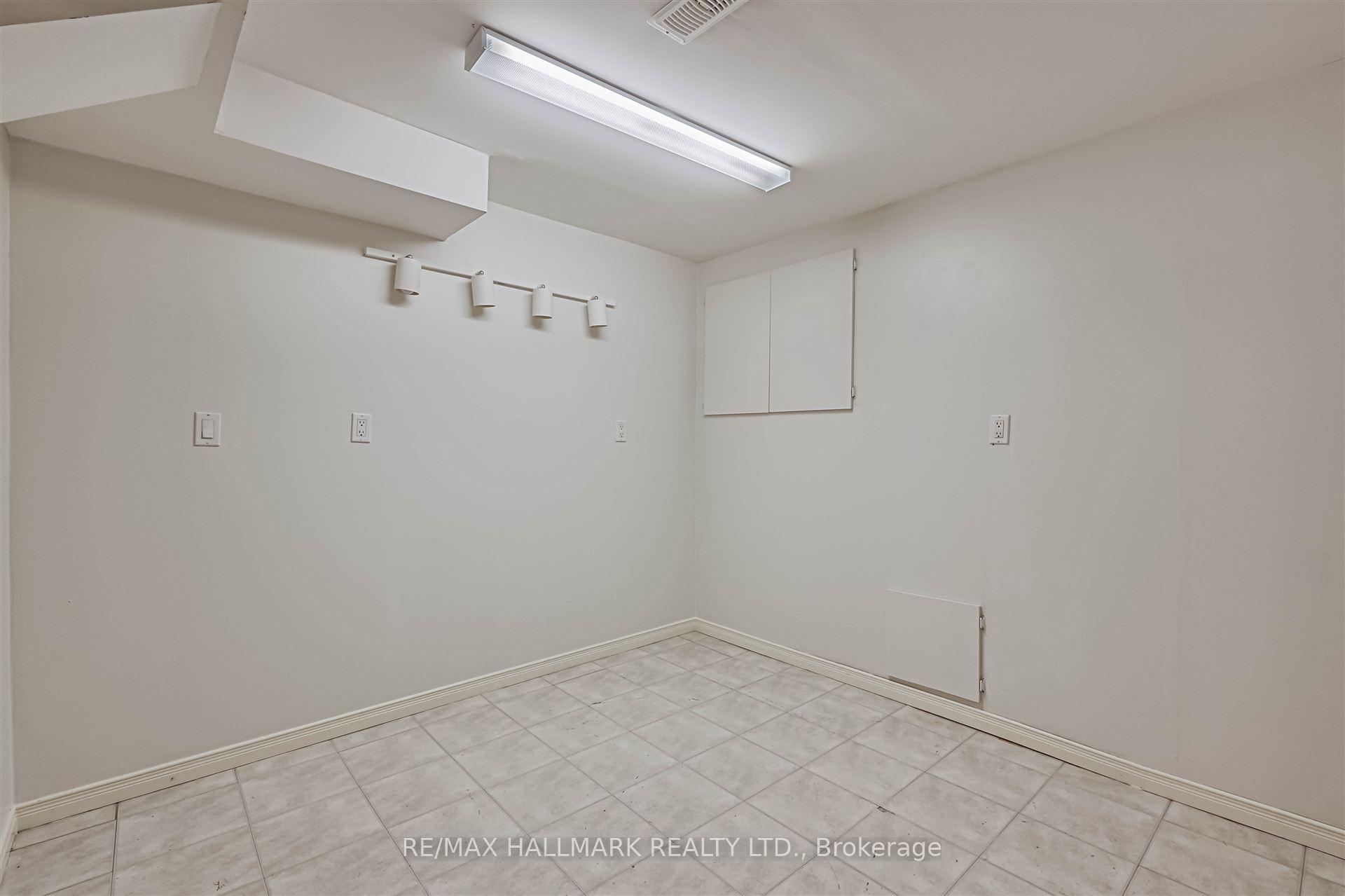 Photo 35 of 1594 Dellbrook Avenue, Pickering, Brock Ridge — HOMEH