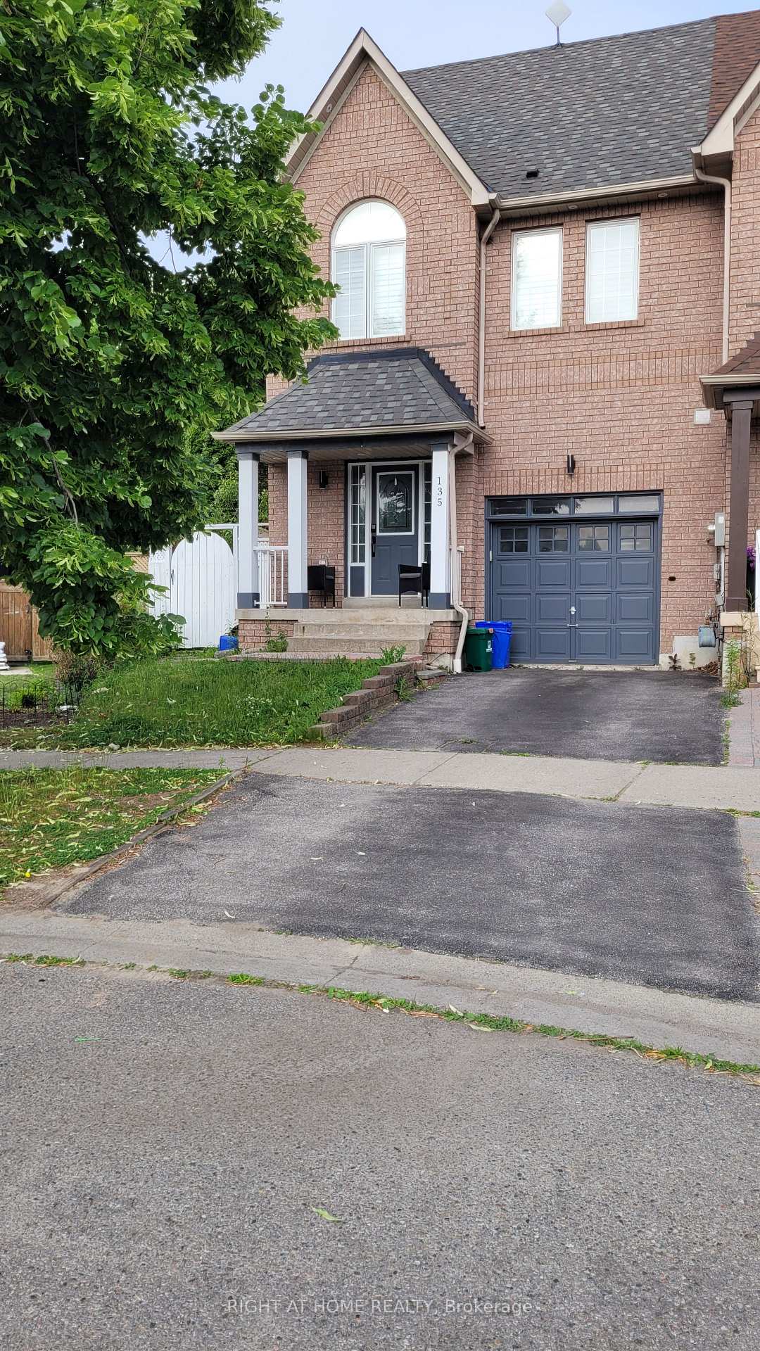 Front of 135 Stokely Crescent
