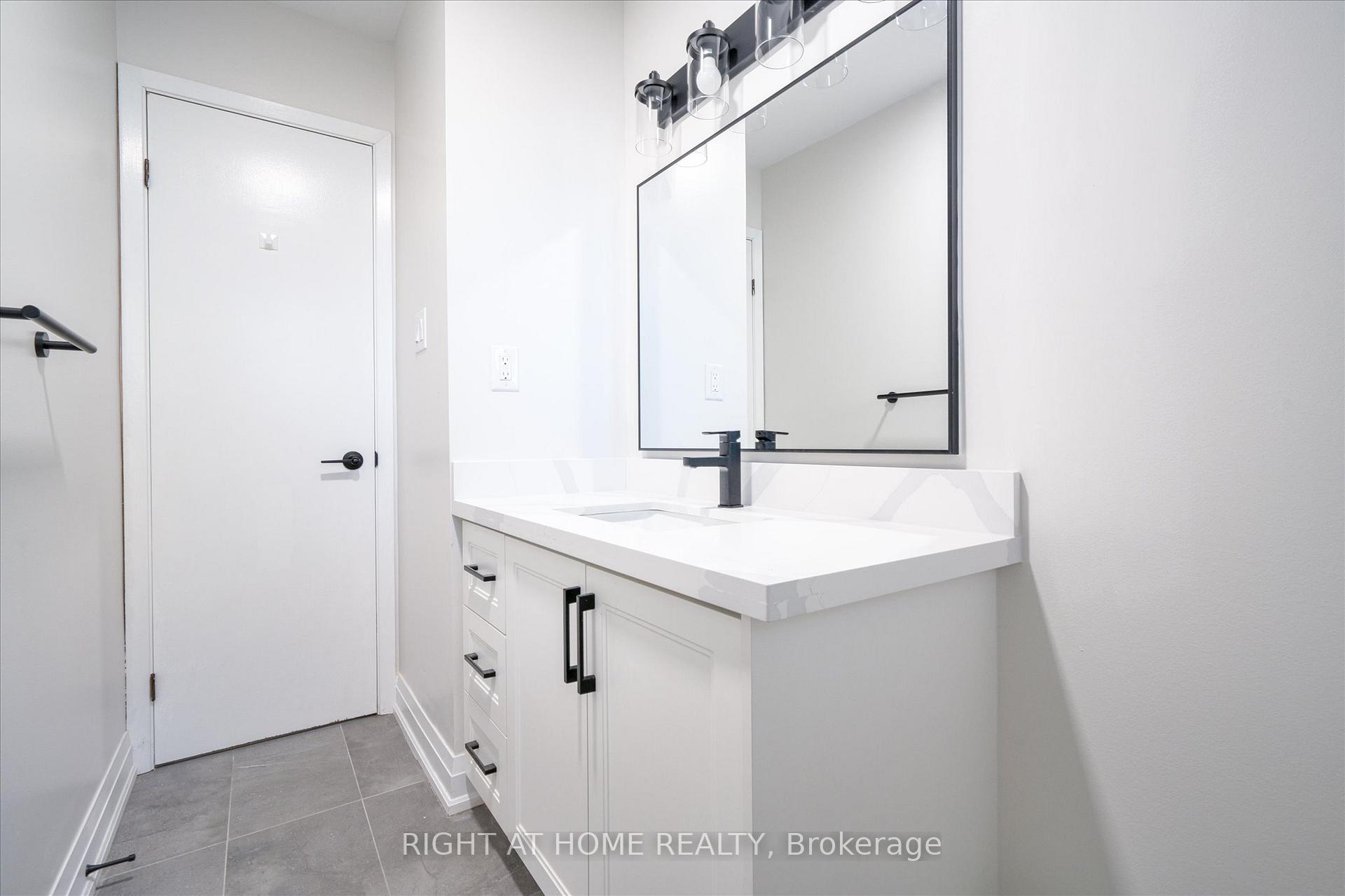 Photo 13 of 809 Helen Crescent, Pickering, Bay Ridges — HOMEH