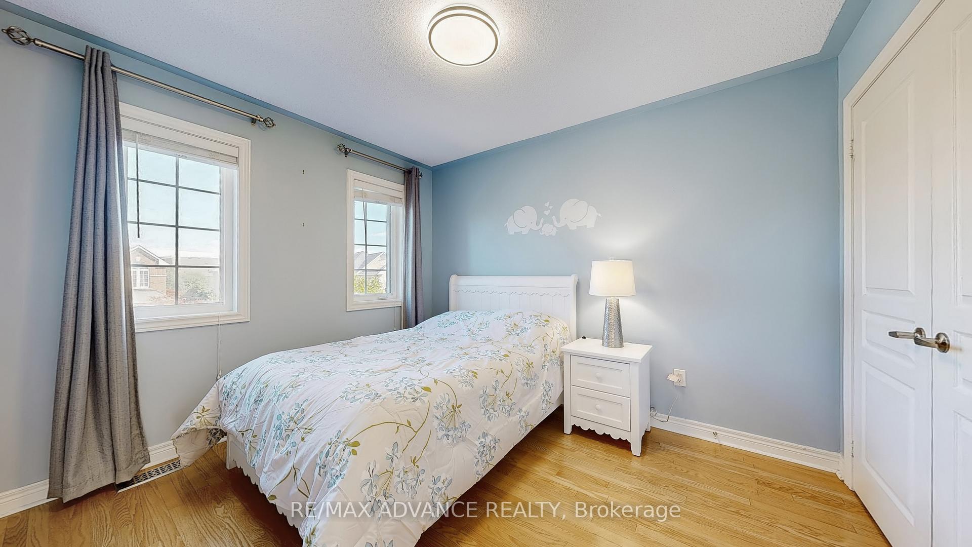 Photo 23 of 151 Laramie Crescent, Vaughan, Patterson — HOMEH
